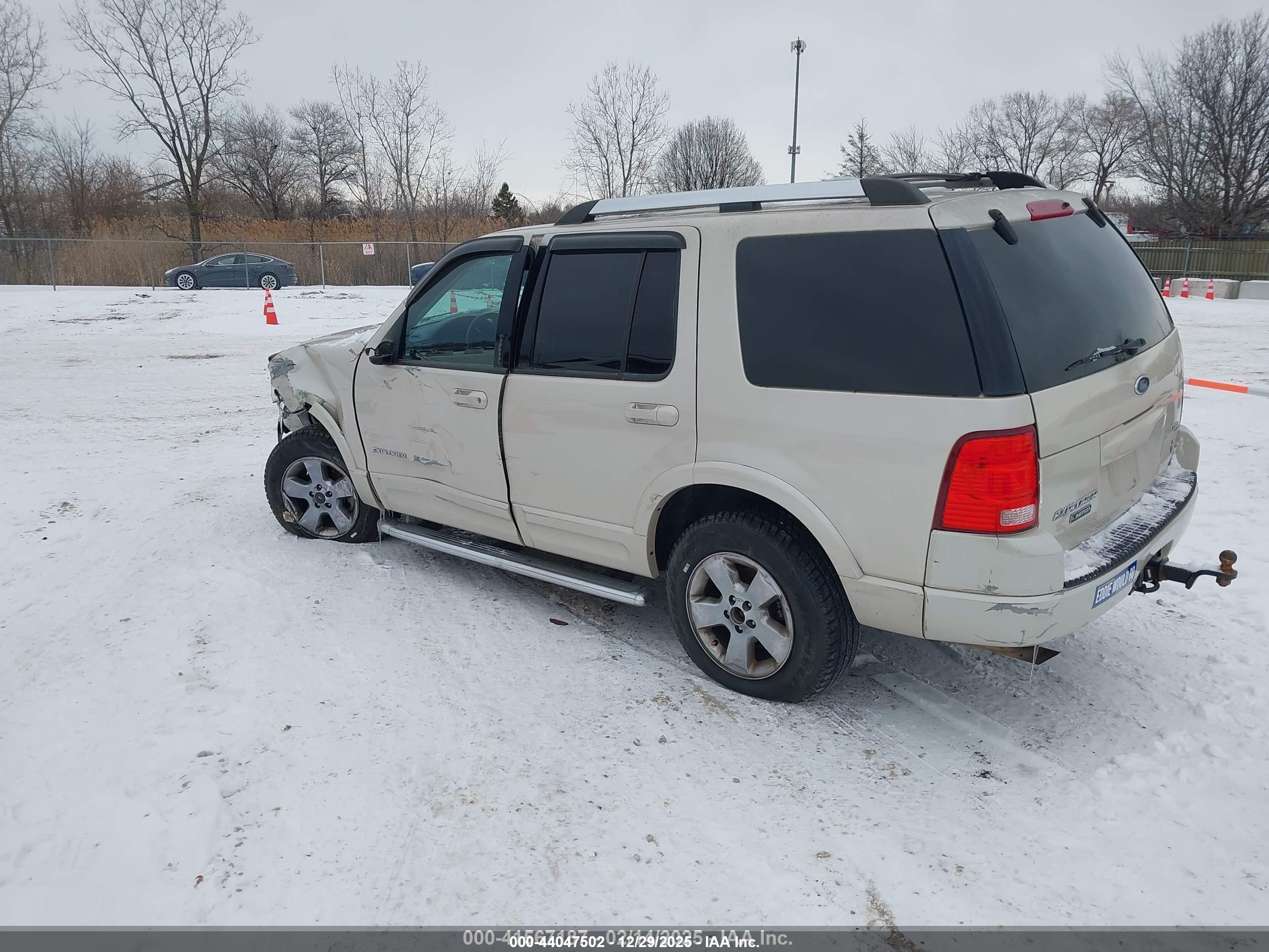 FORD EXPLORER image 3