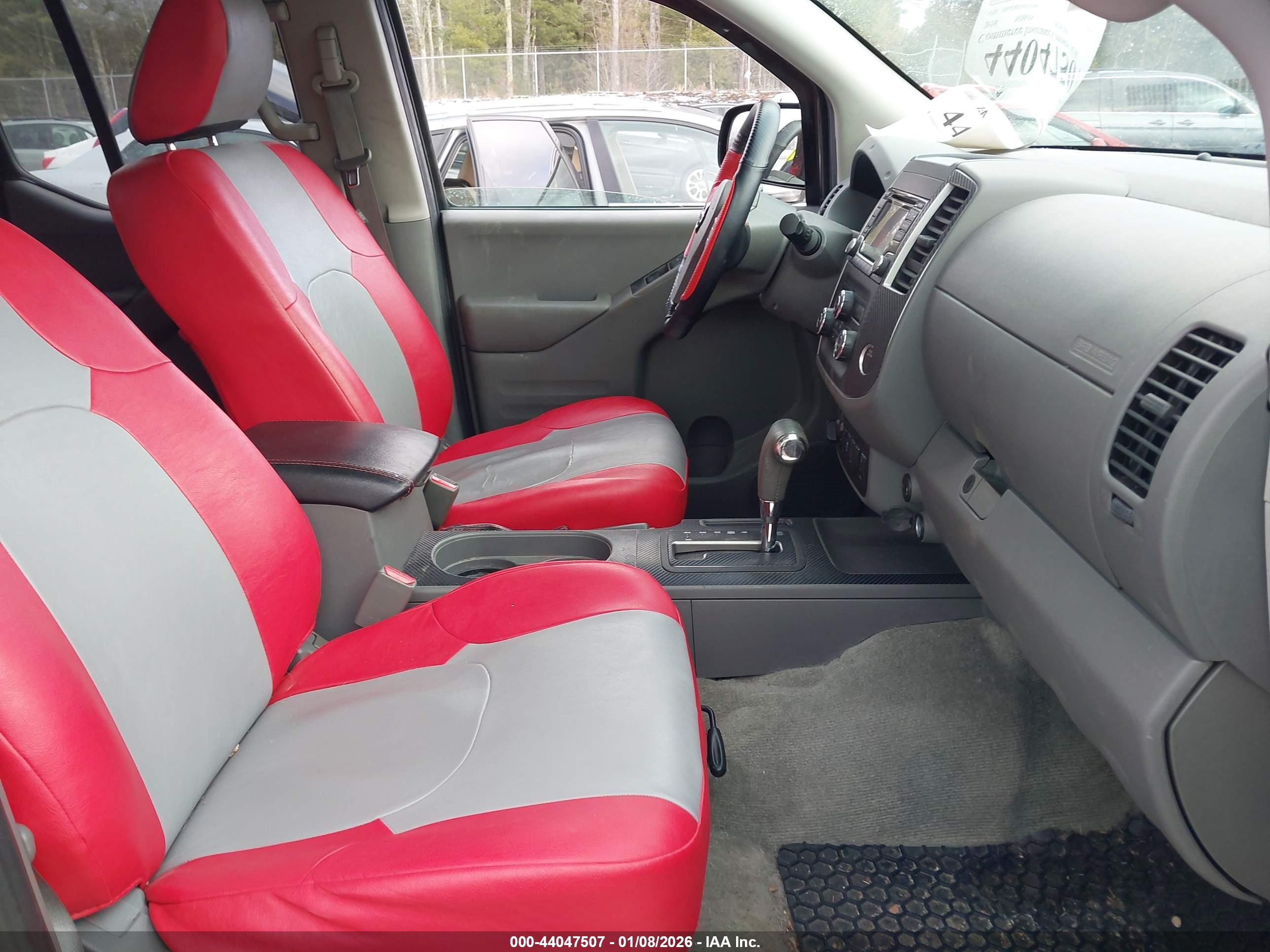NISSAN FRONTIER image 5