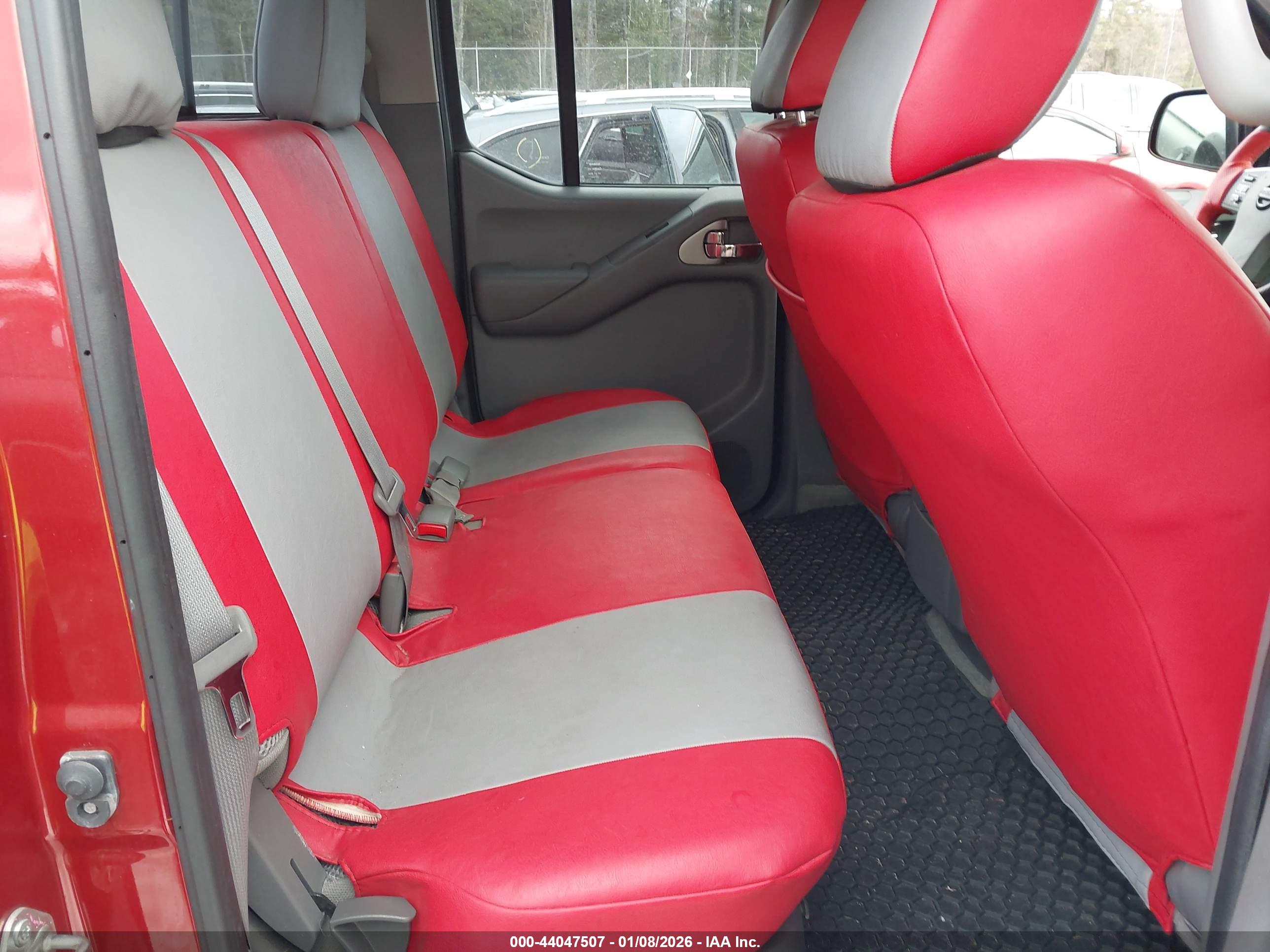 NISSAN FRONTIER image 8