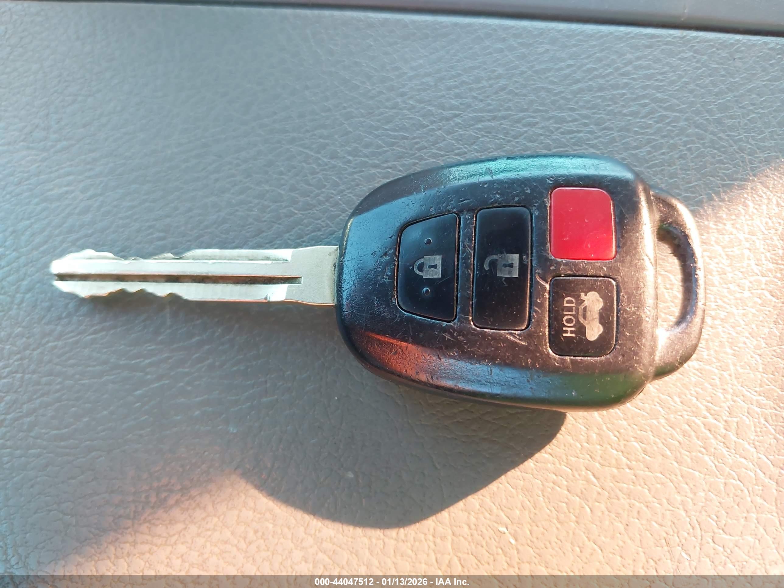 TOYOTA CAMRY image 11
