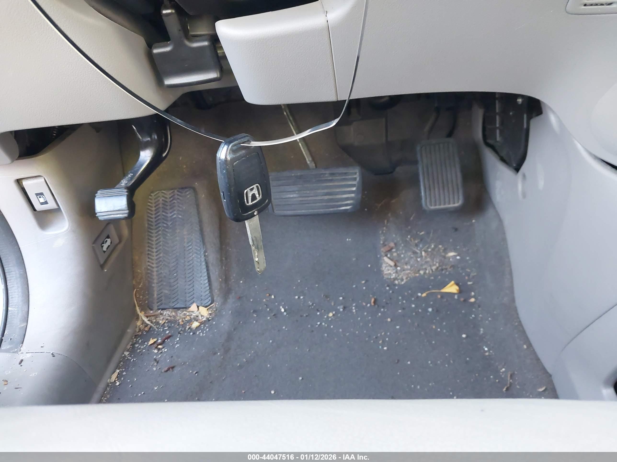 HONDA CR-V image 11