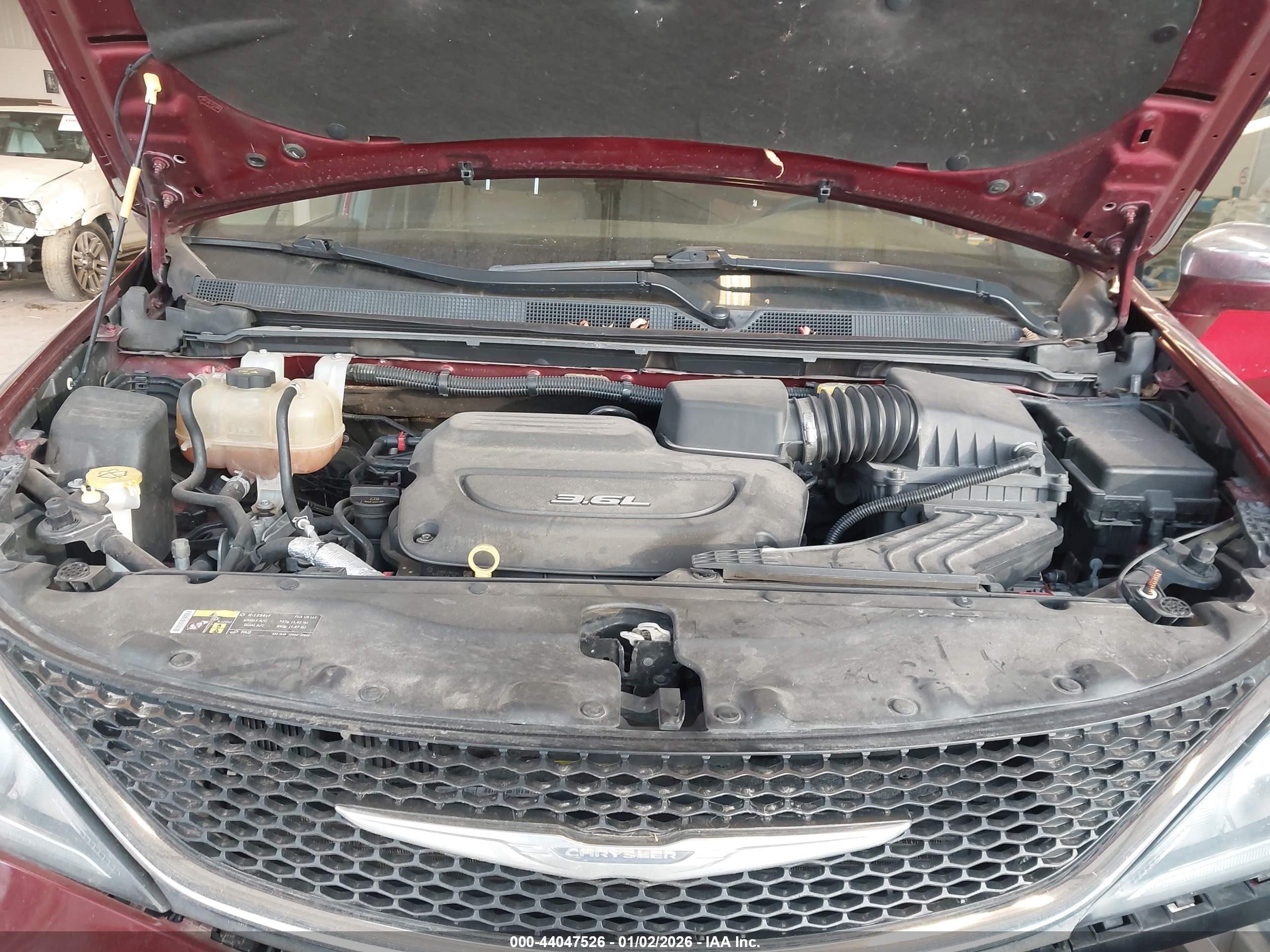 CHRYSLER PACIFICA image 10