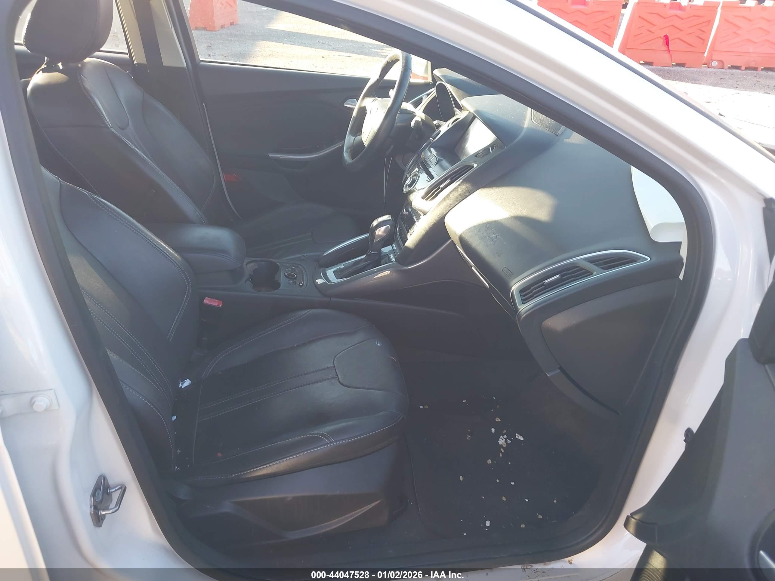 FORD FOCUS image 5