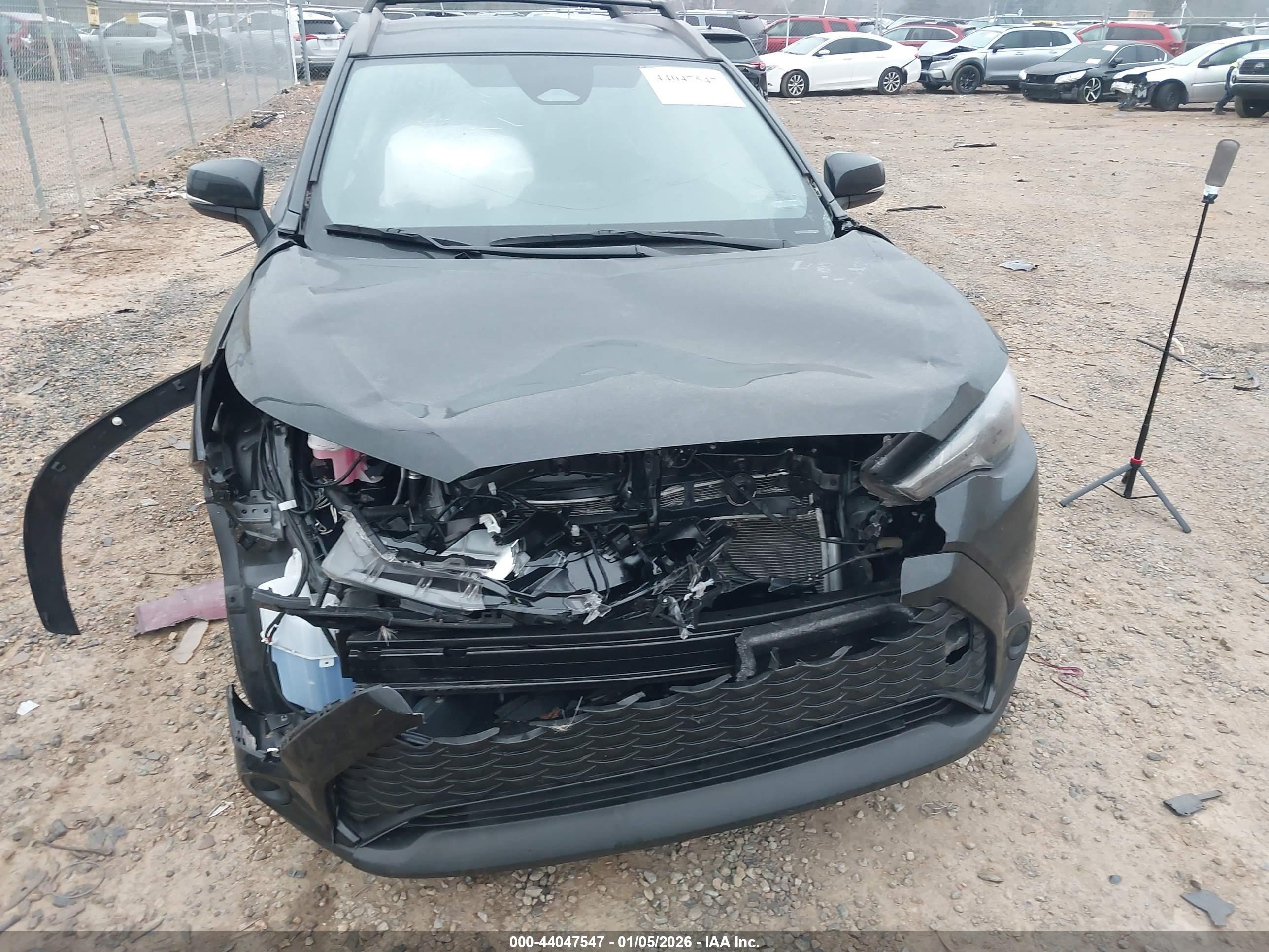 TOYOTA COROLLA image 6