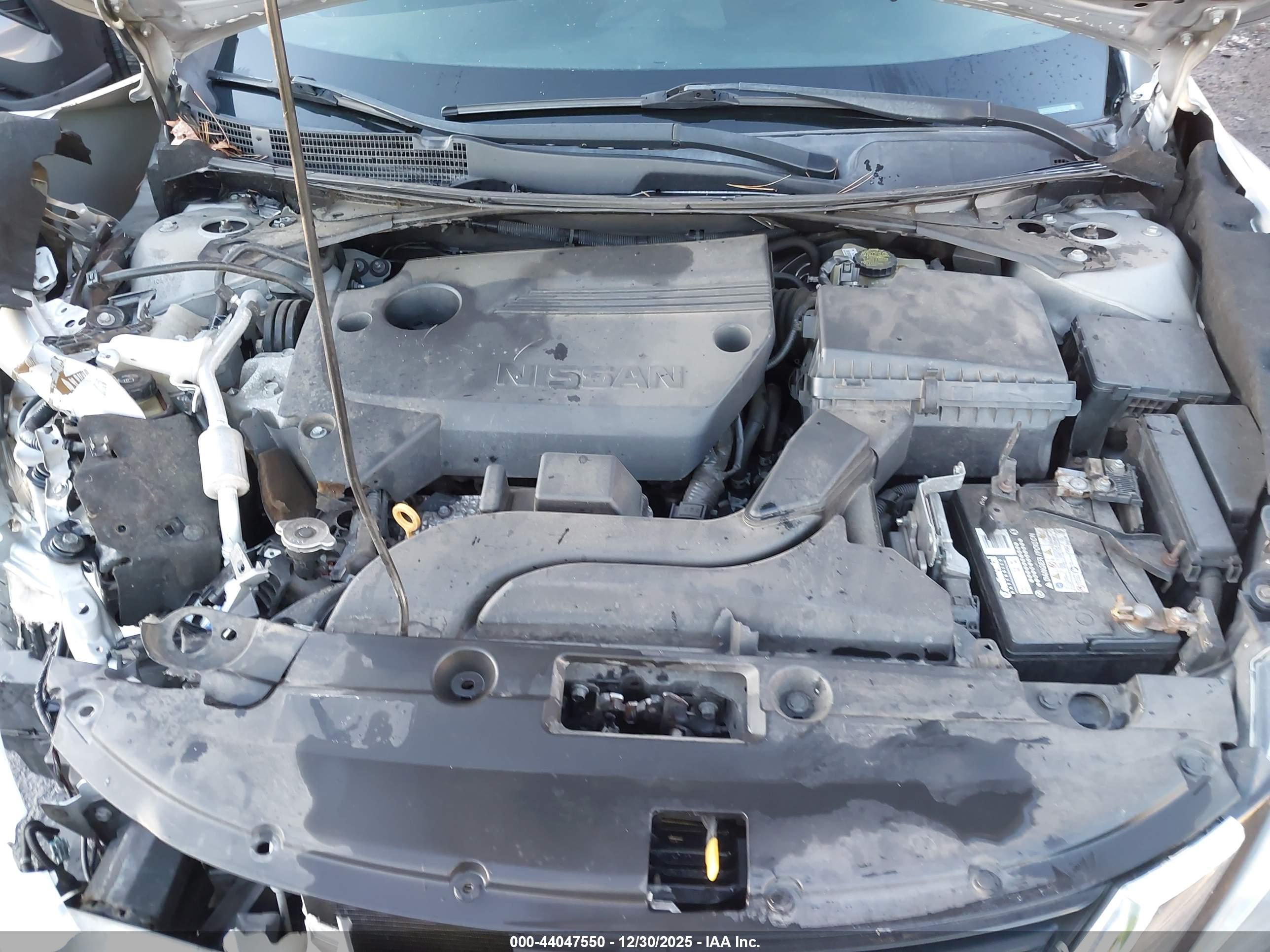 NISSAN ALTIMA image 10