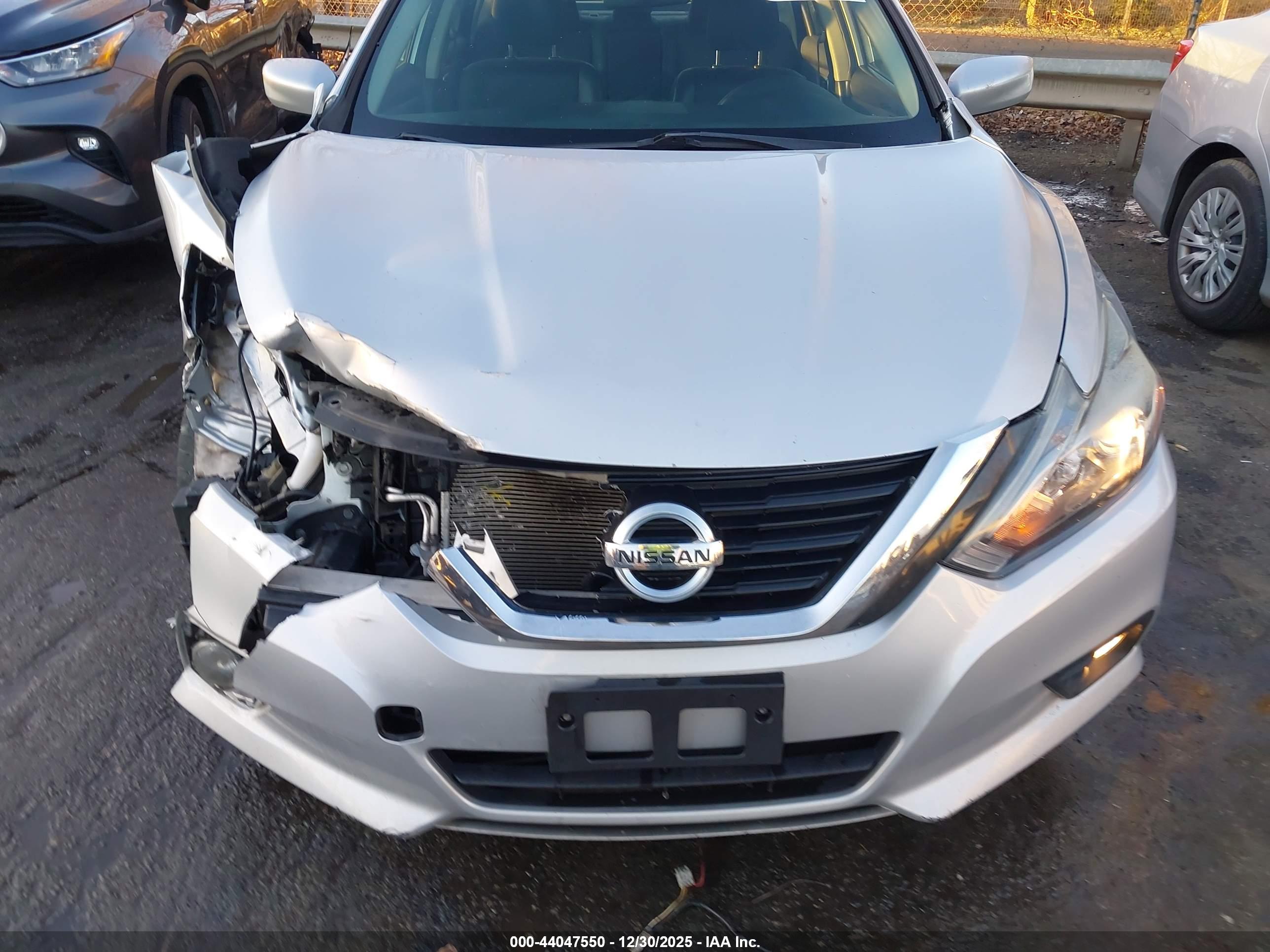 NISSAN ALTIMA image 6