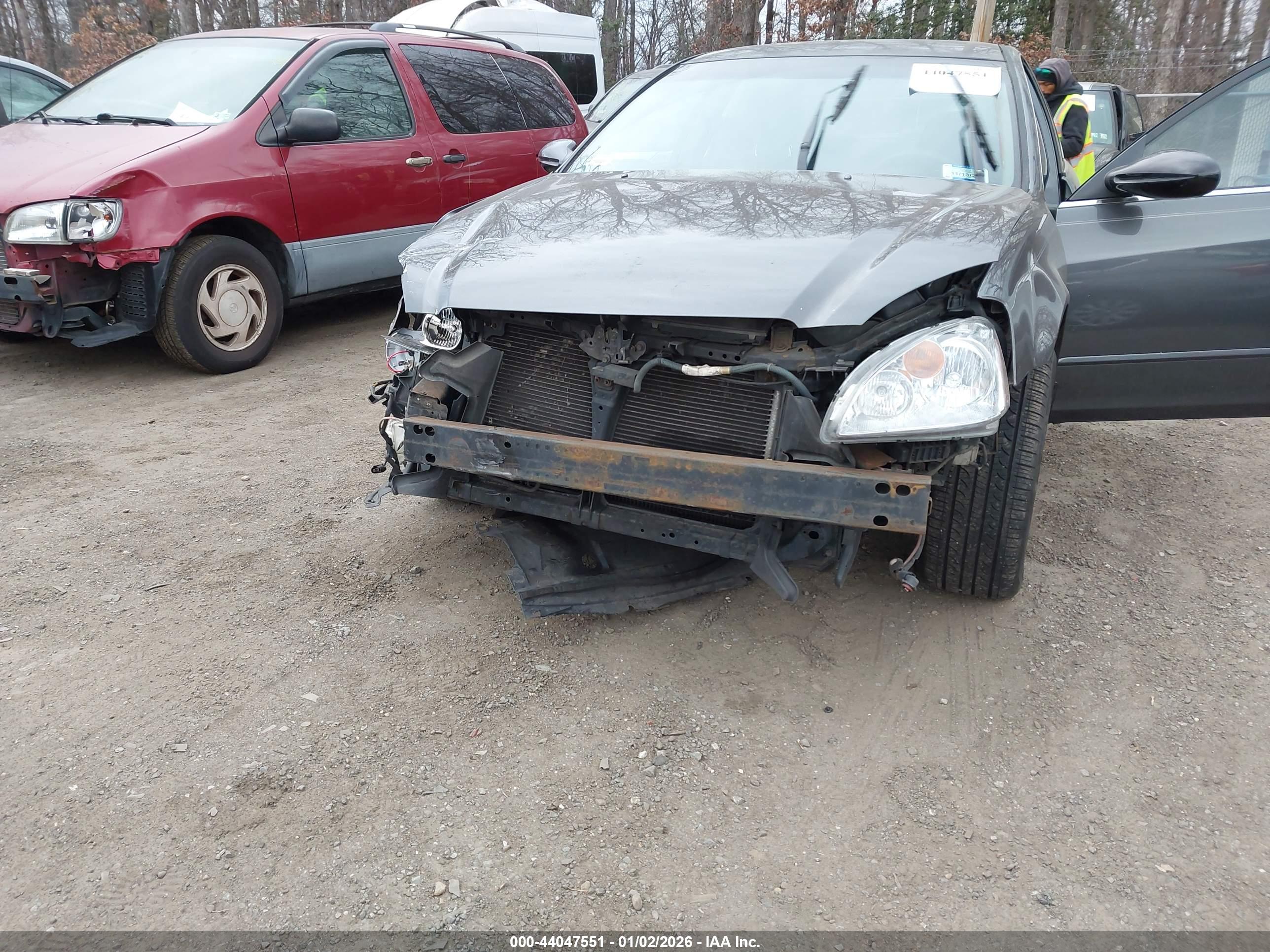 NISSAN ALTIMA image 6