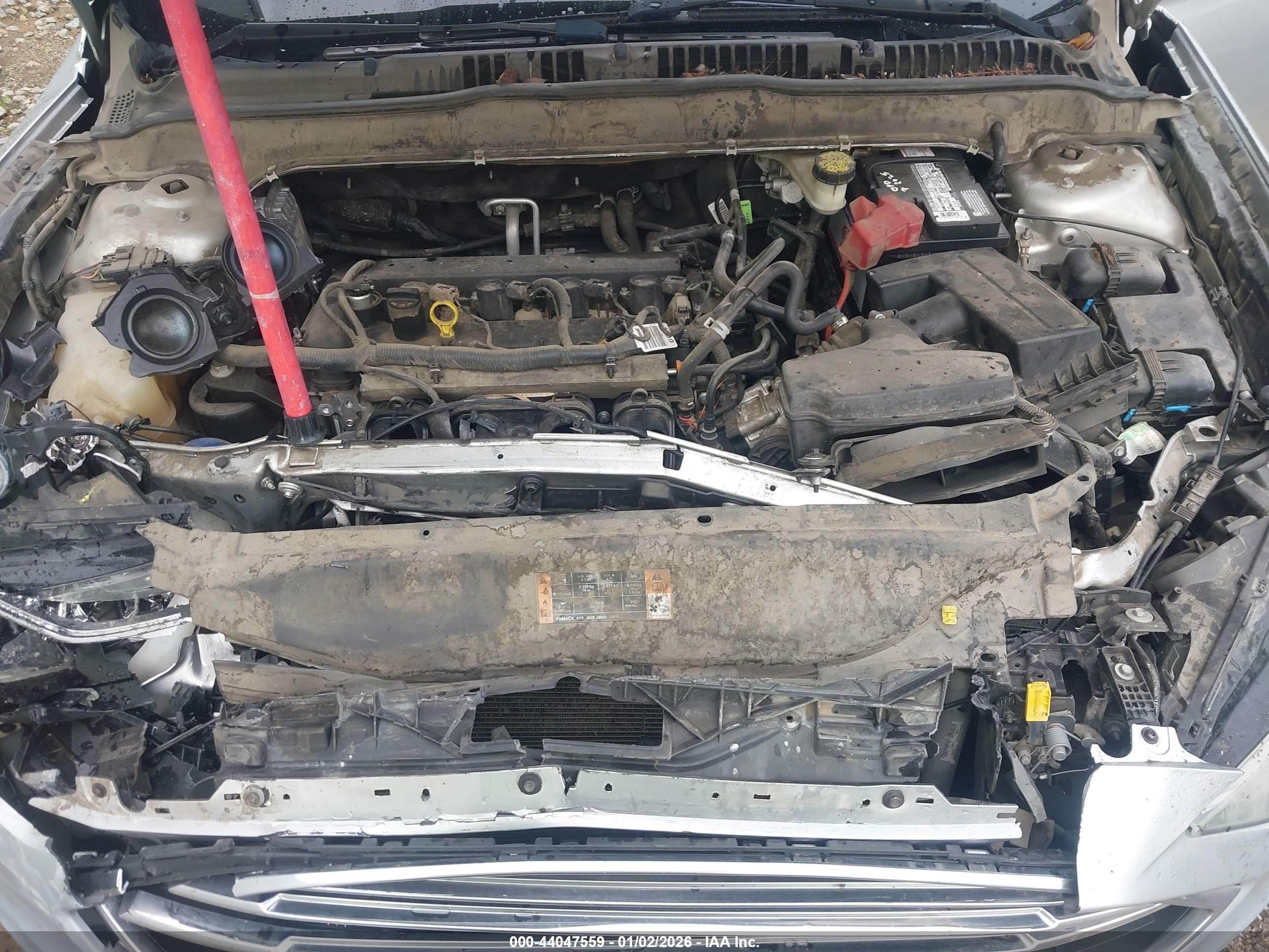 FORD FUSION image 10