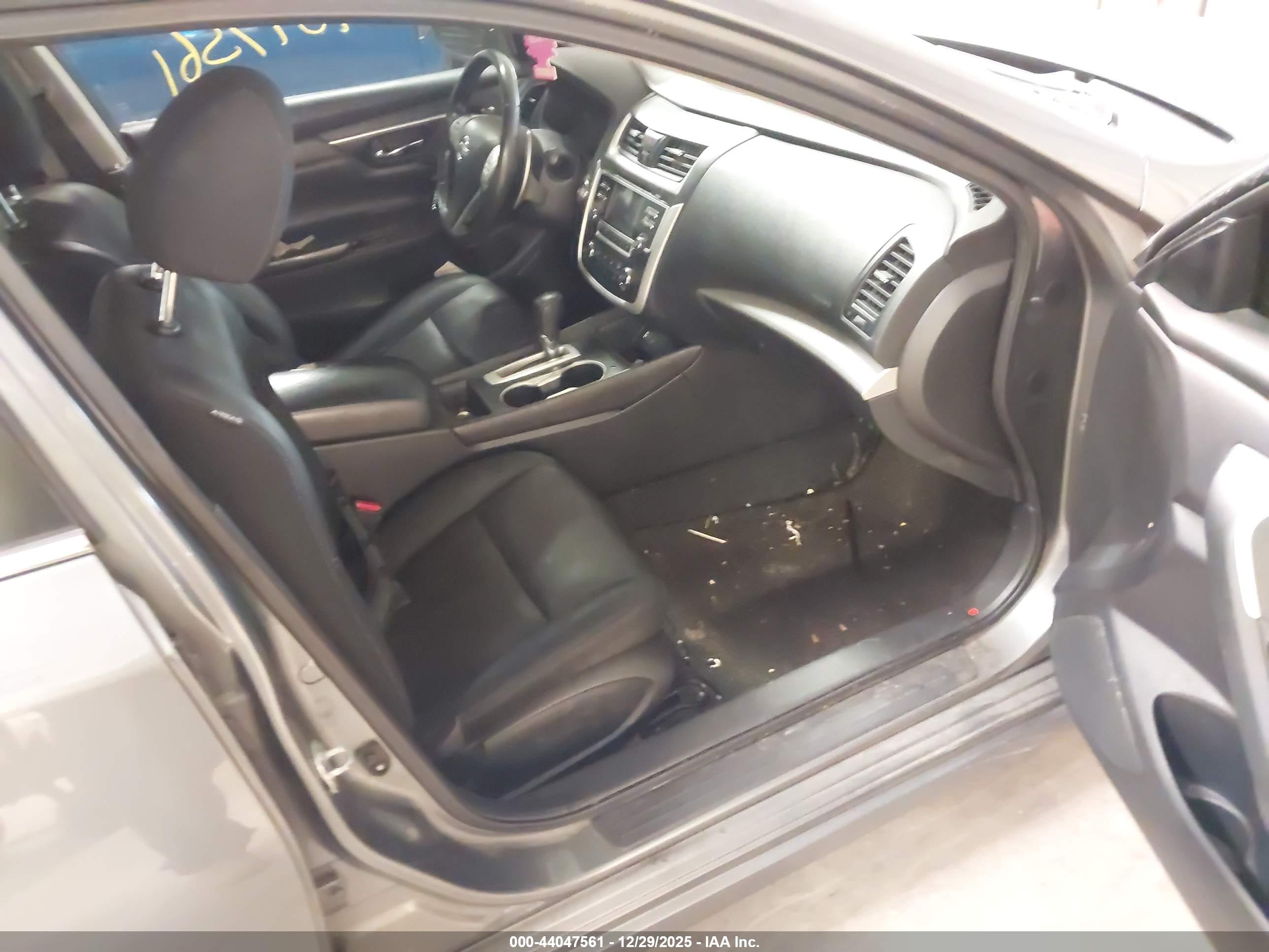 NISSAN ALTIMA image 5