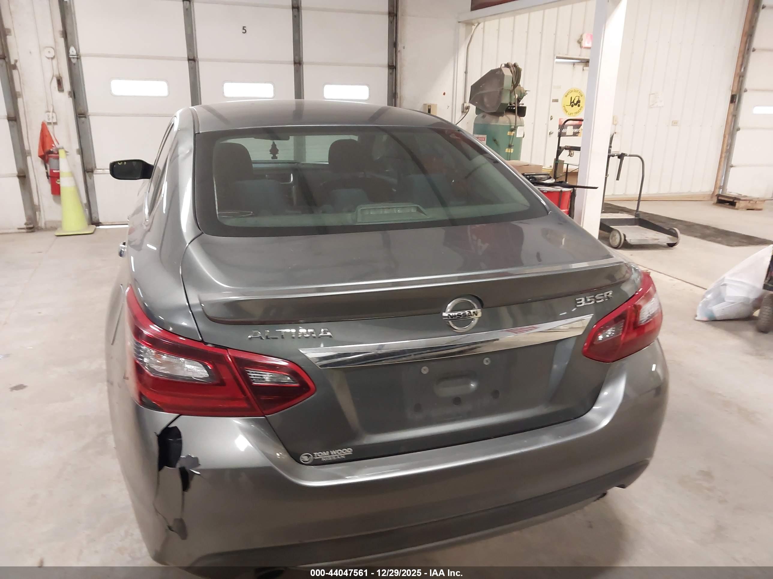 NISSAN ALTIMA image 6