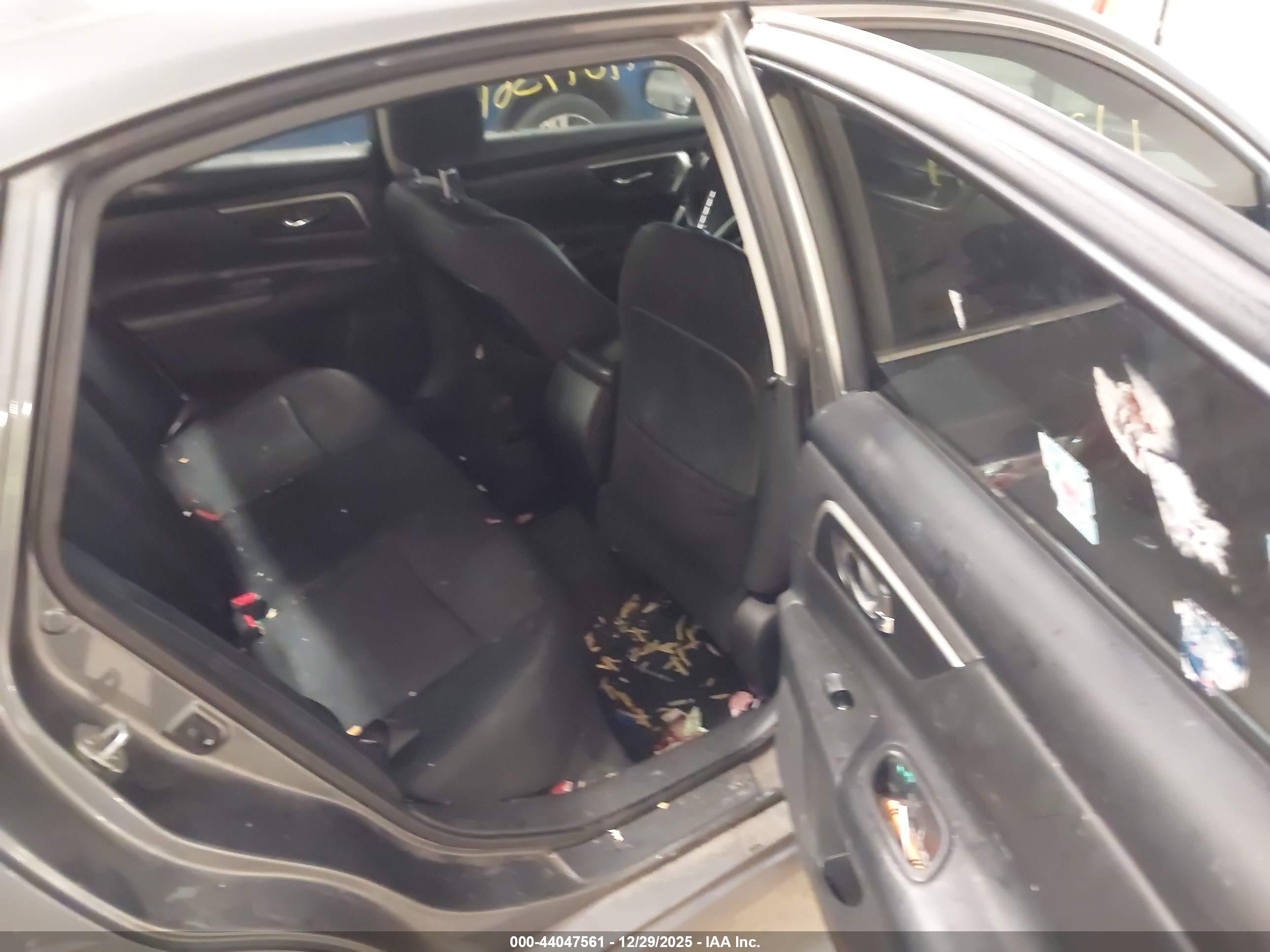 NISSAN ALTIMA image 8
