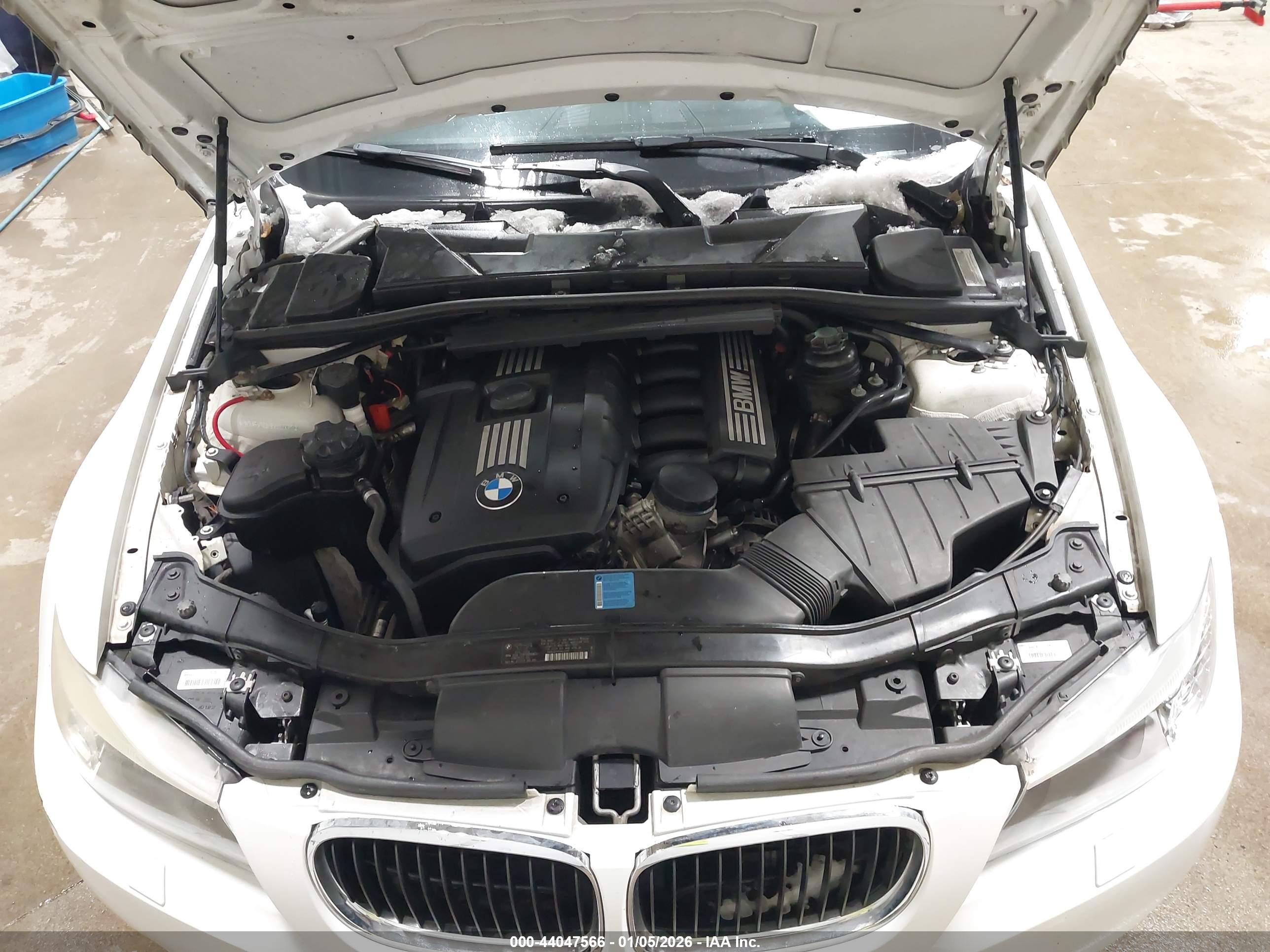 BMW 328I image 10
