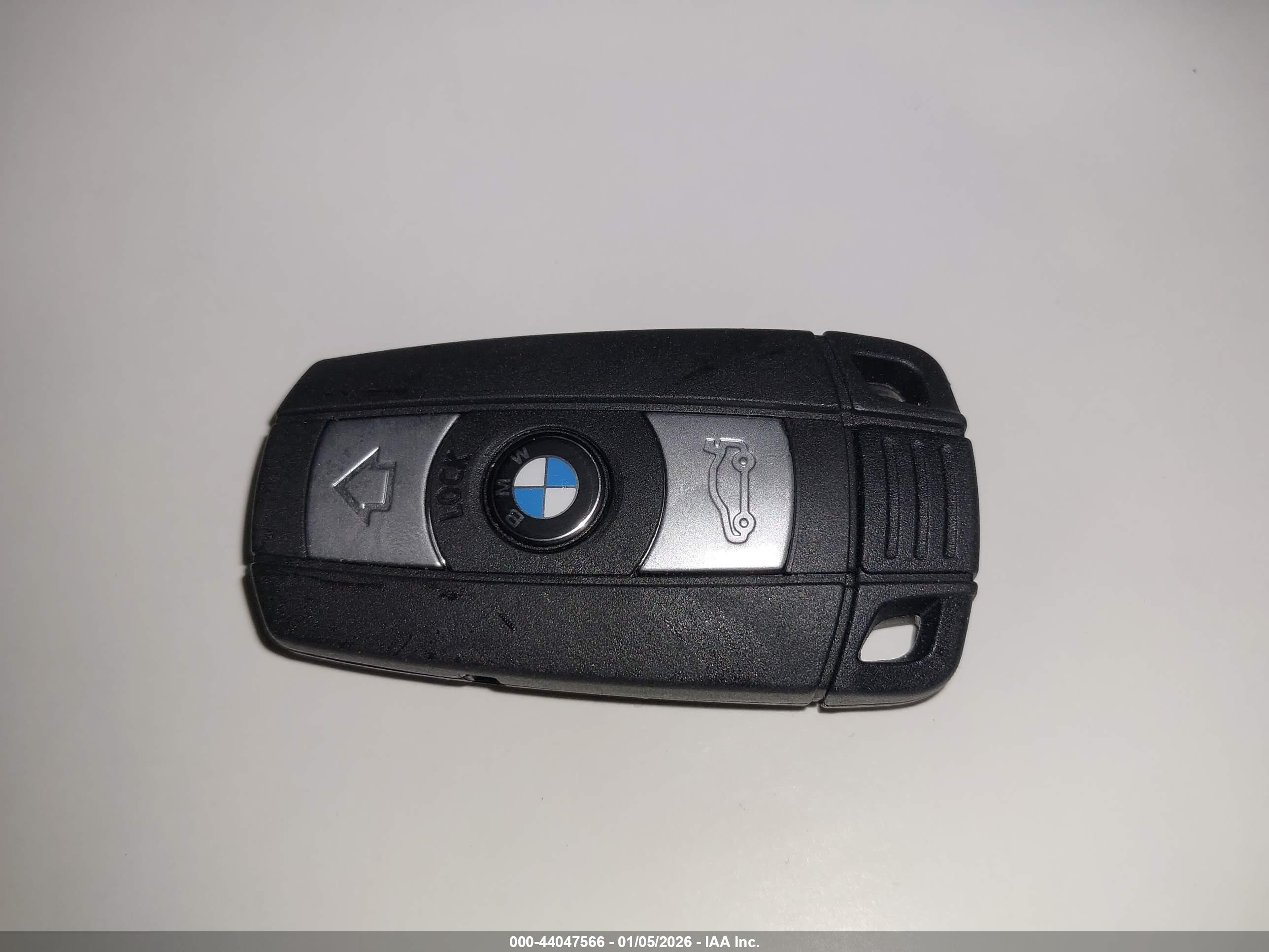 BMW 328I image 11