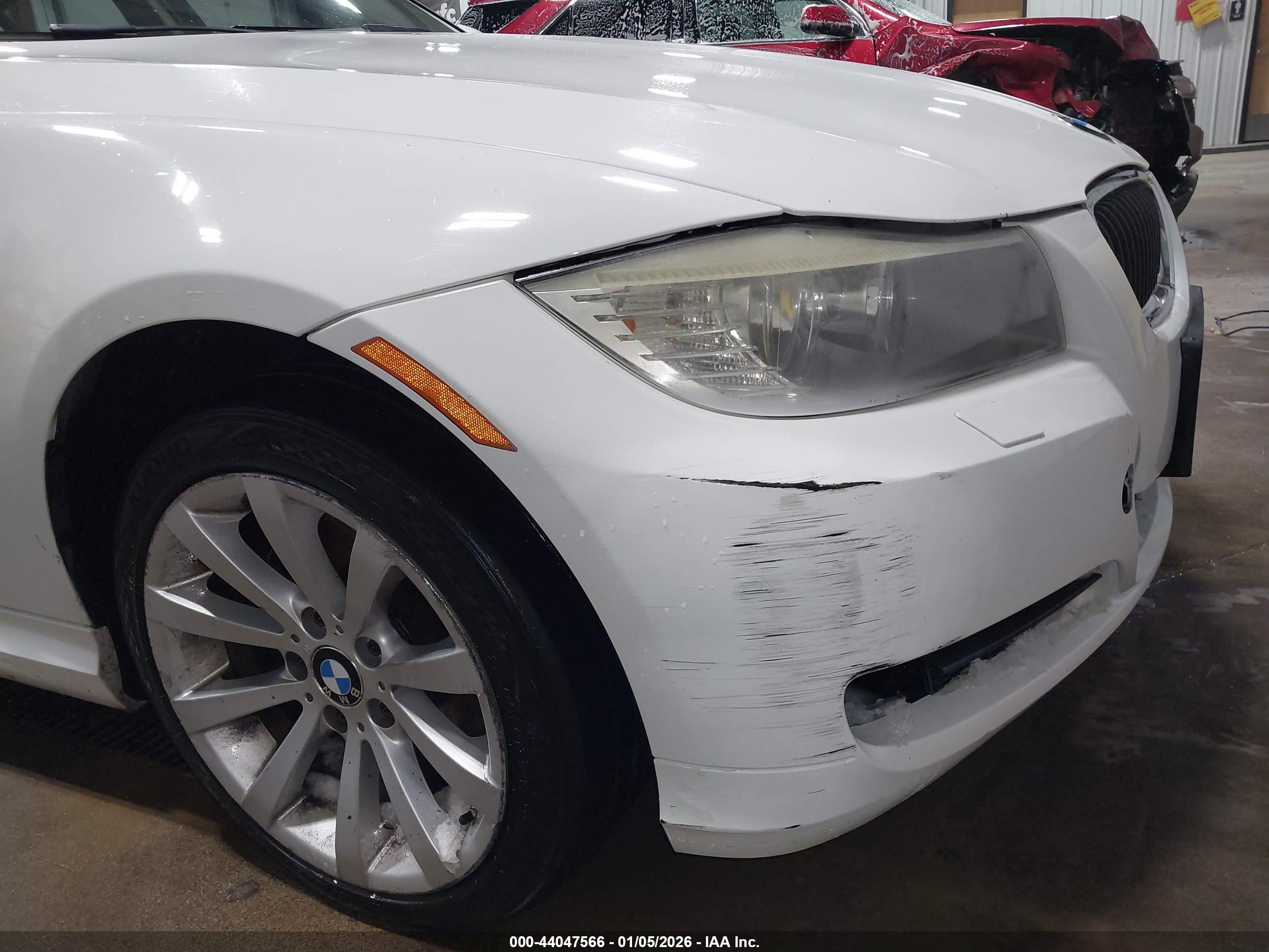 BMW 328I image 6