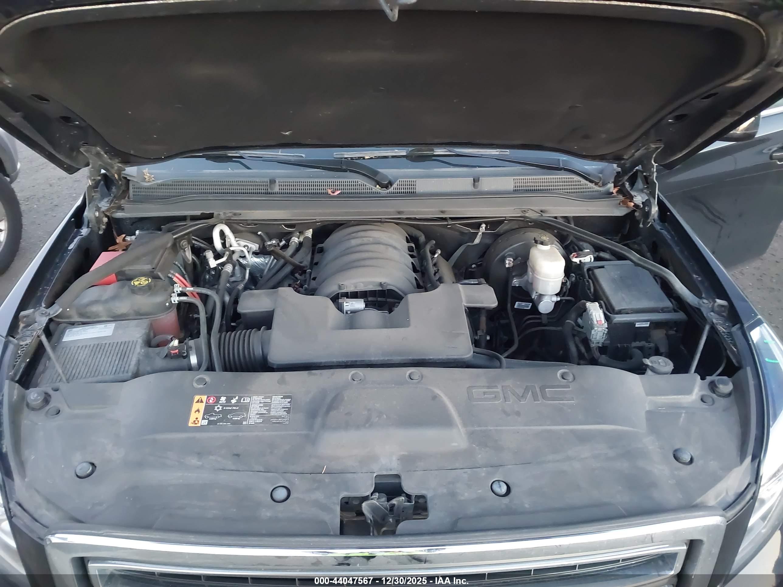 GMC YUKON image 10