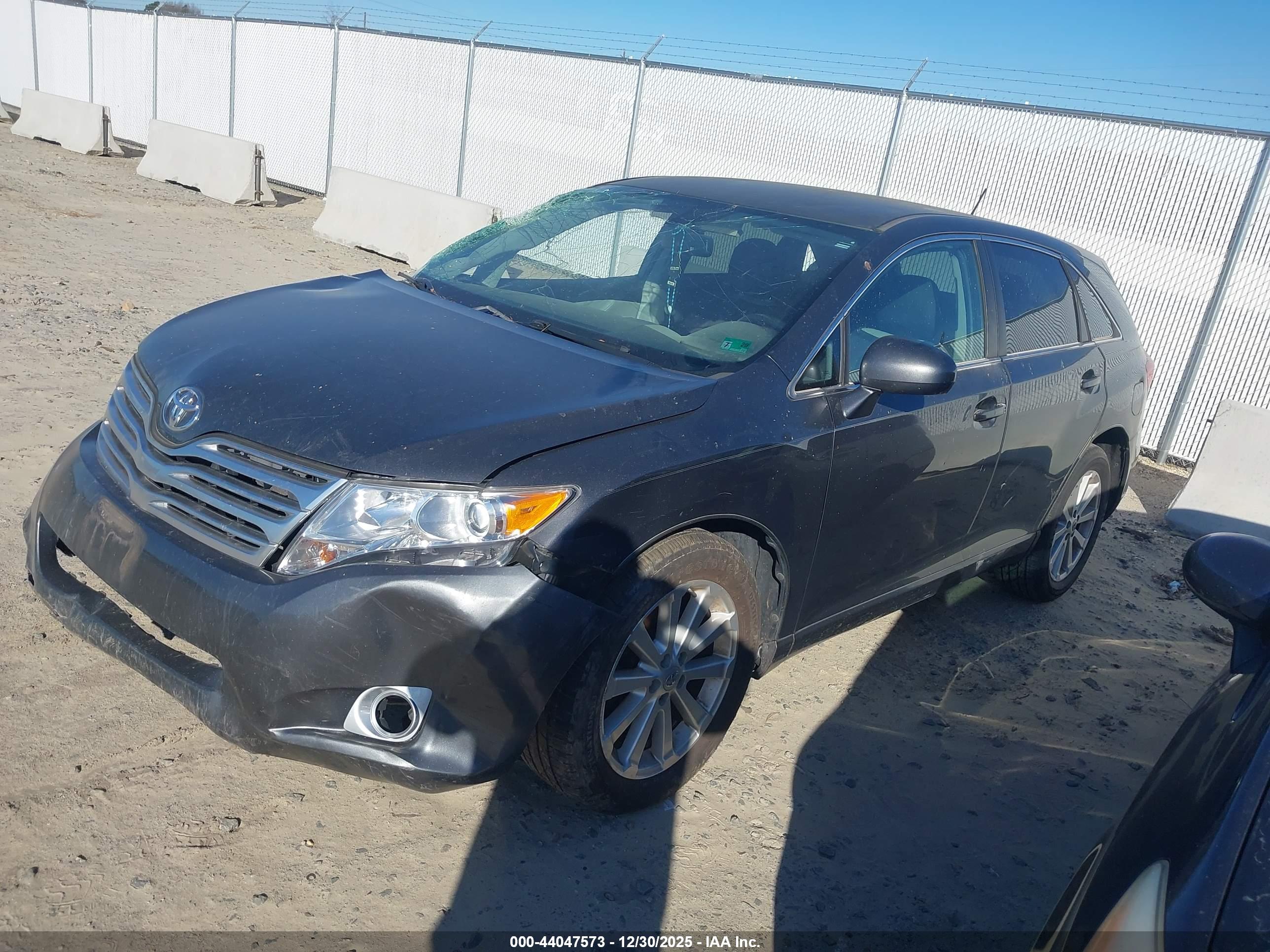 TOYOTA VENZA image 2
