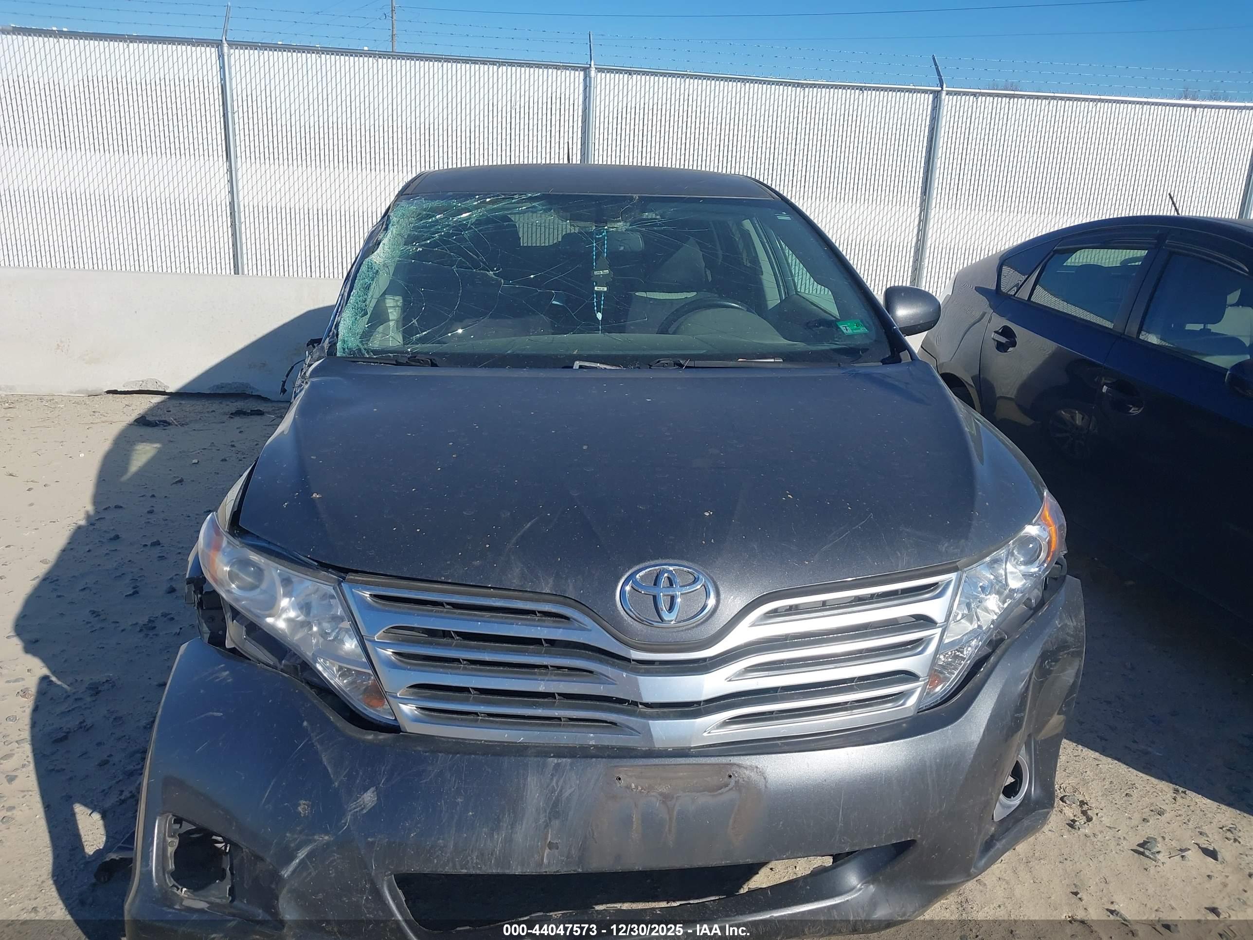 TOYOTA VENZA image 6