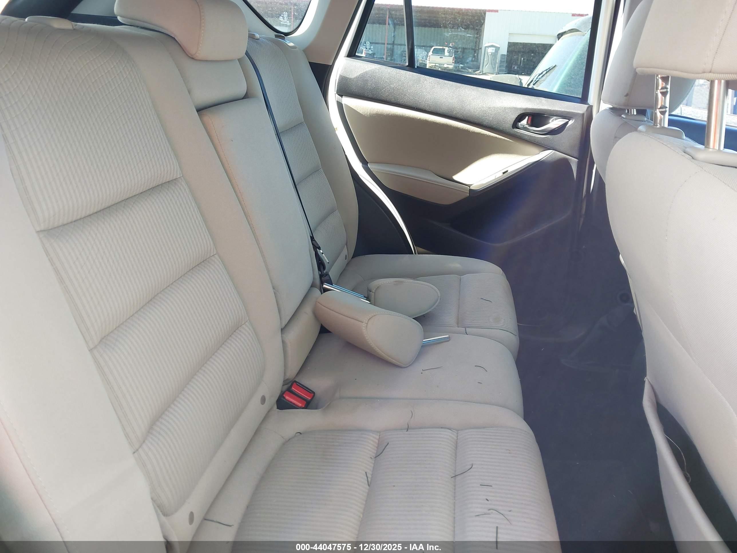 MAZDA CX-5 image 8