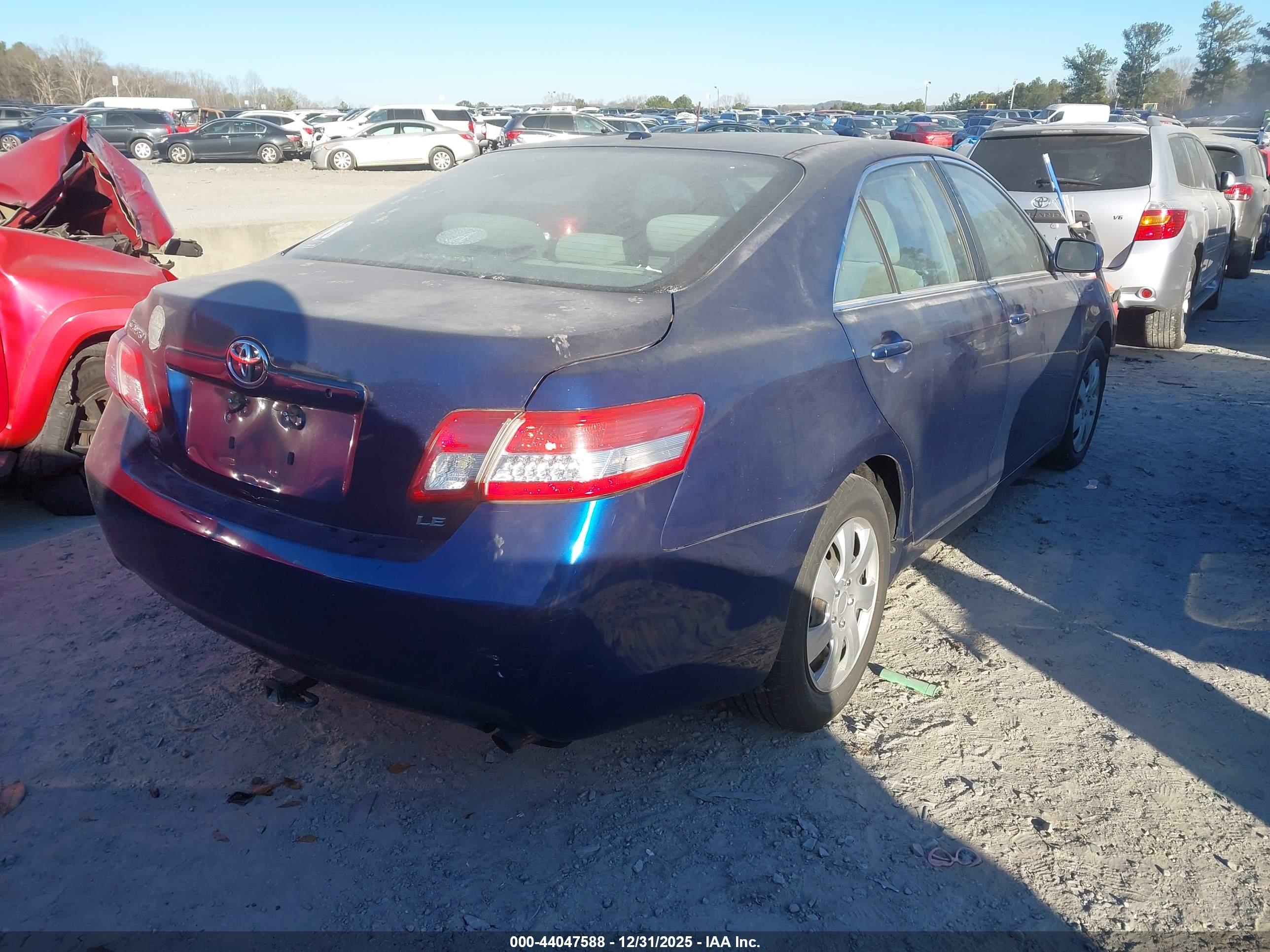 TOYOTA CAMRY image 4