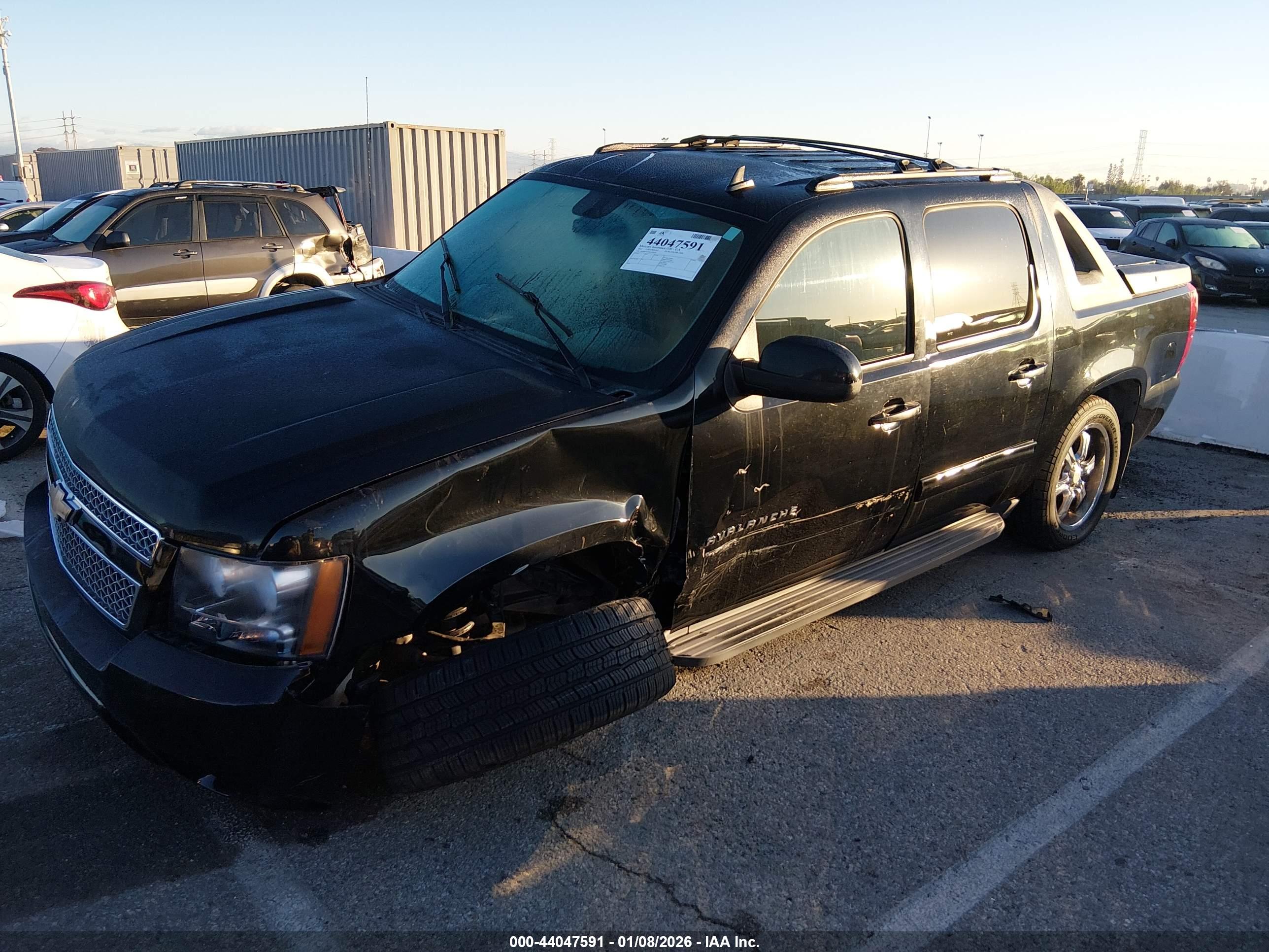 CHEVROLET AVALANCHE image 2