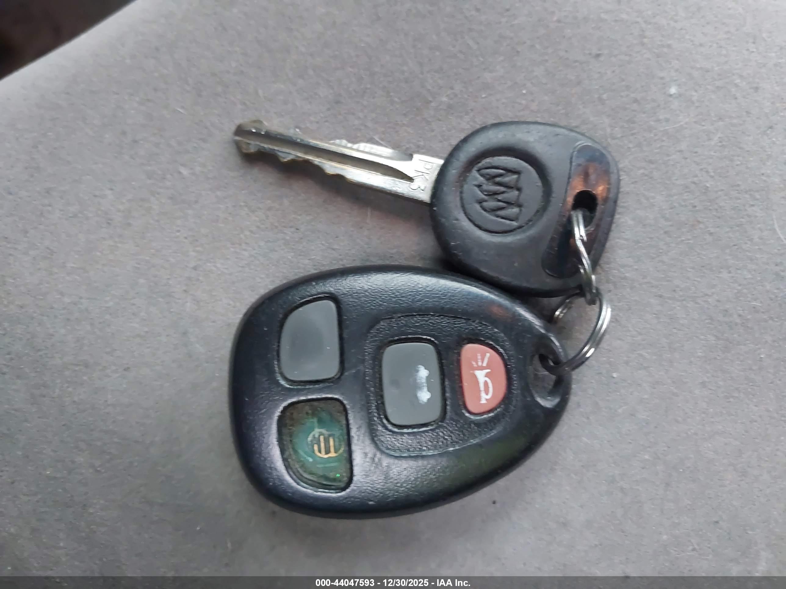 BUICK LACROSSE image 11