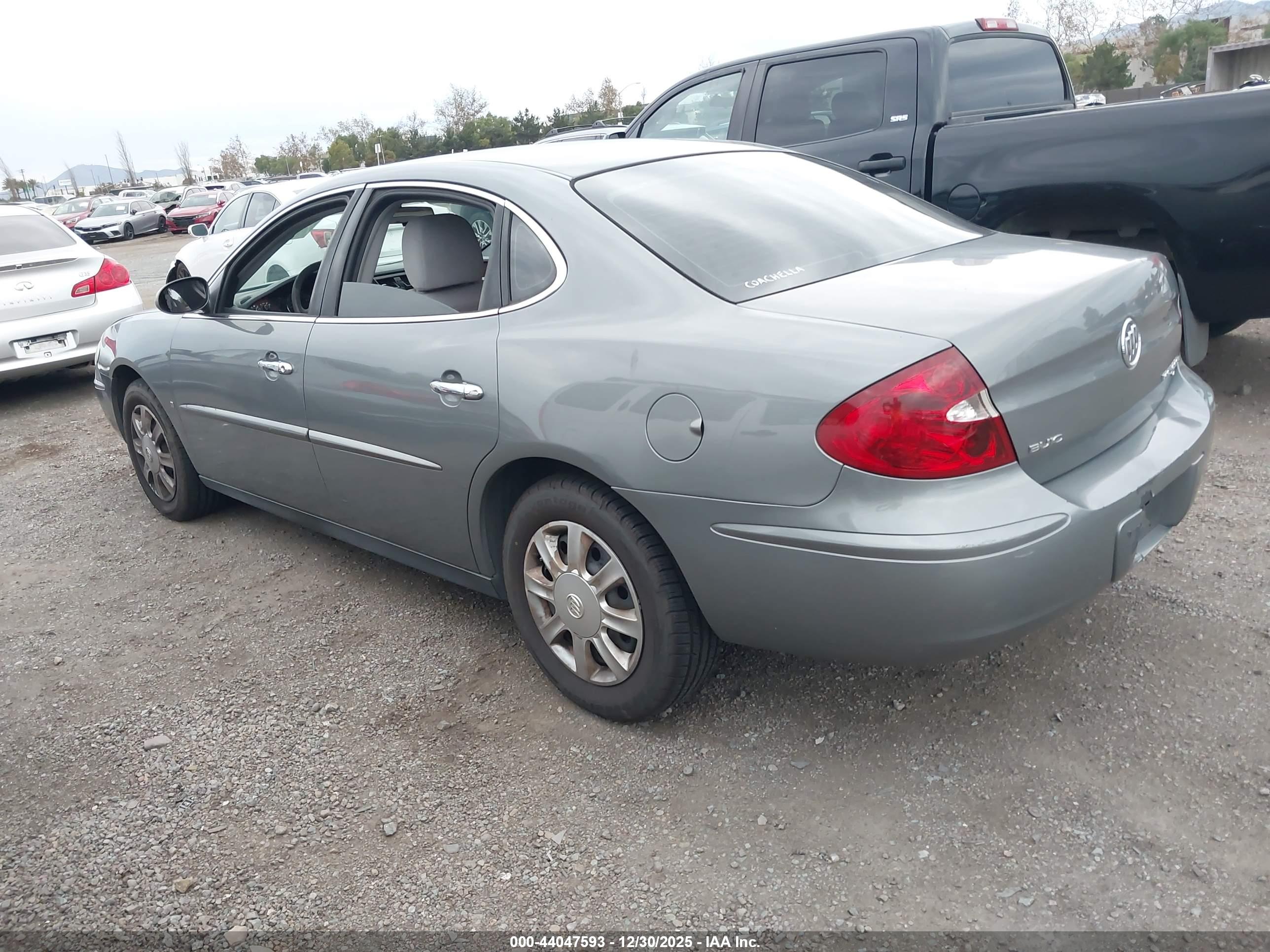 BUICK LACROSSE image 3