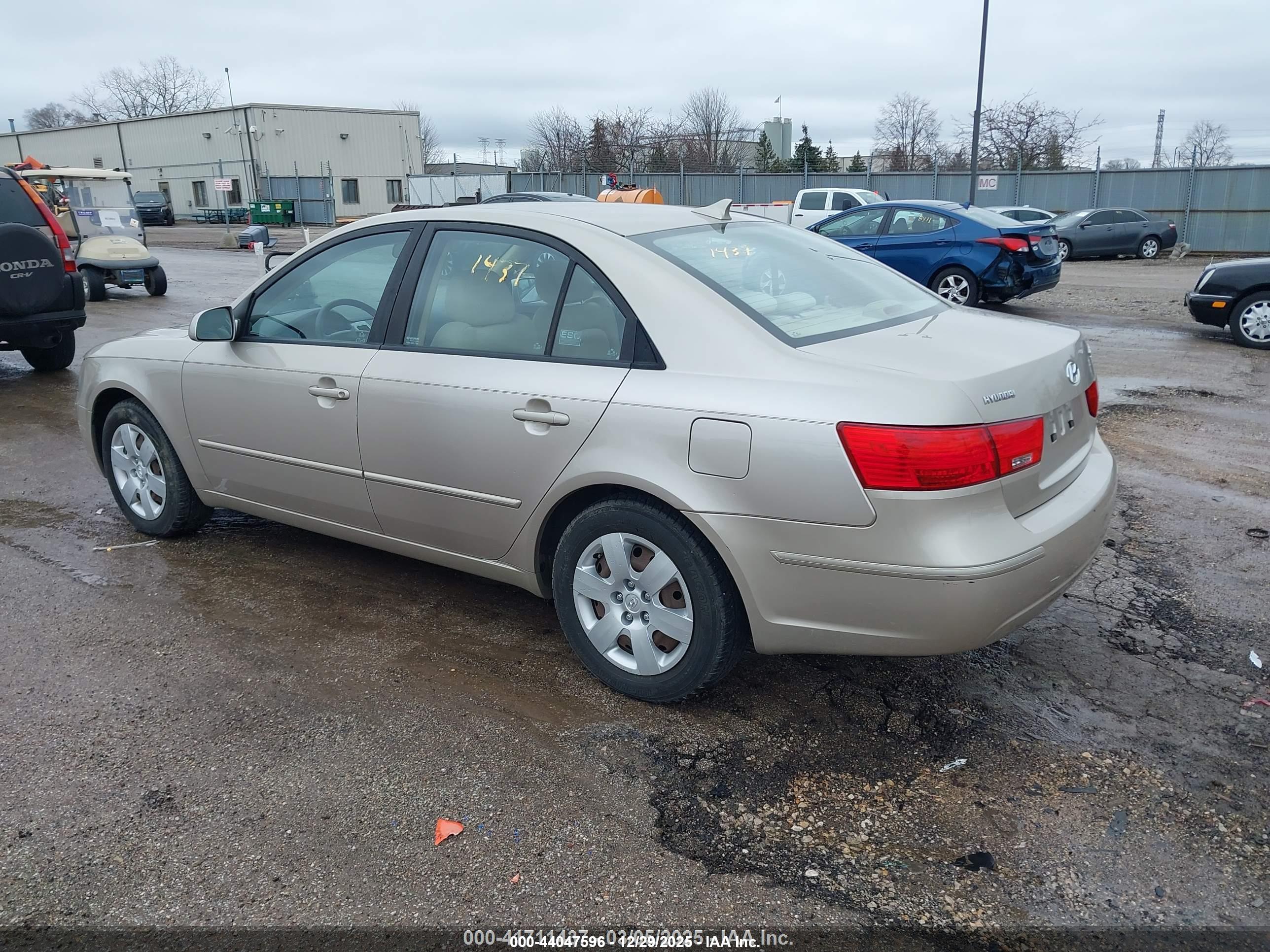 HYUNDAI SONATA image 3