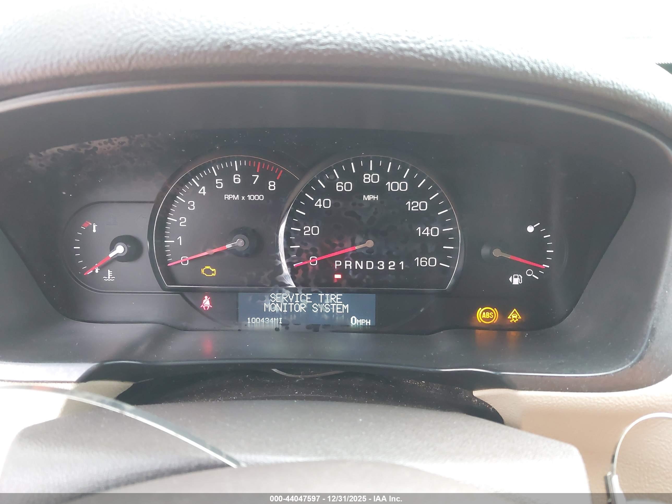 CADILLAC DTS image 7