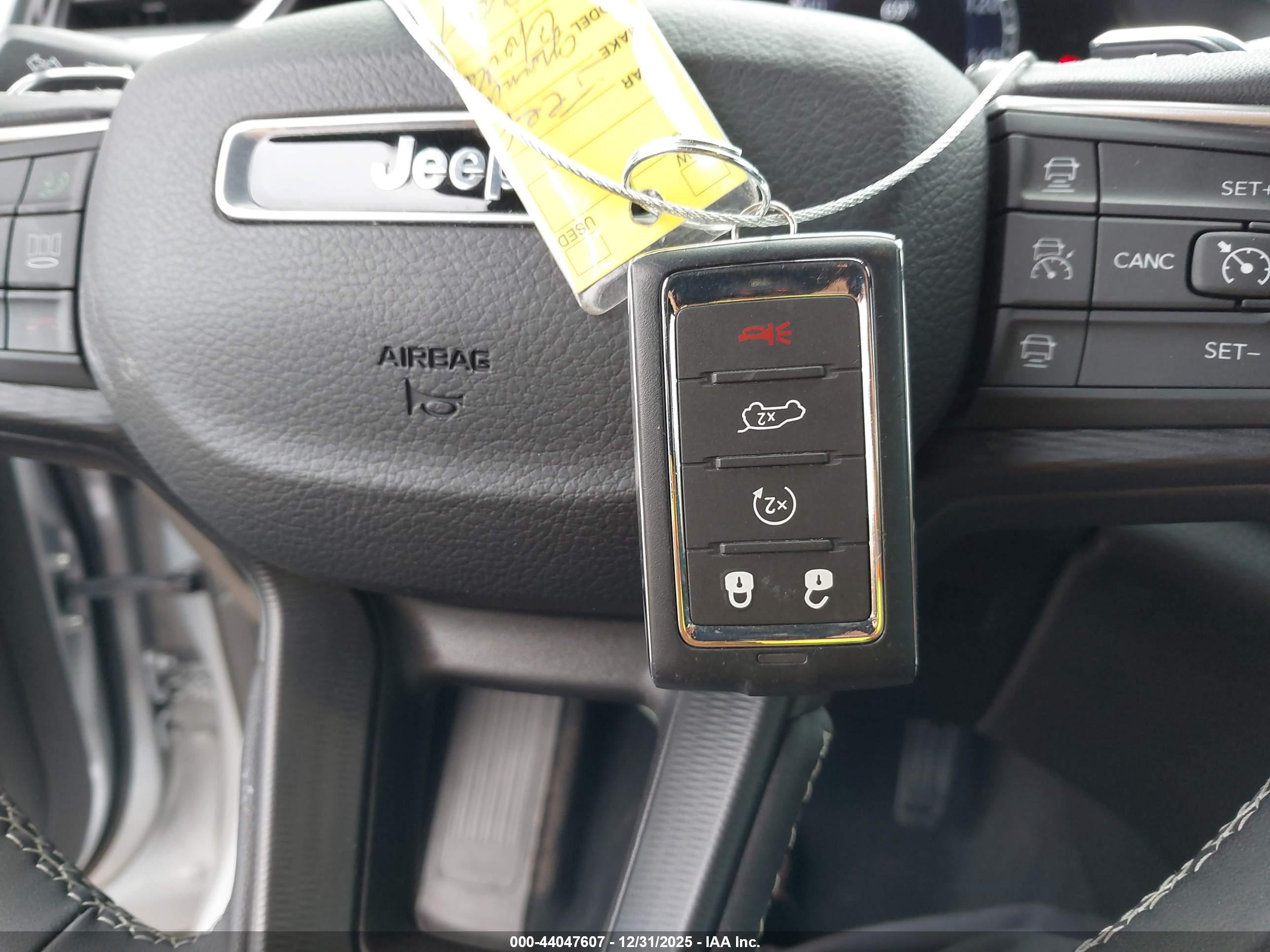 JEEP GRAND image 11