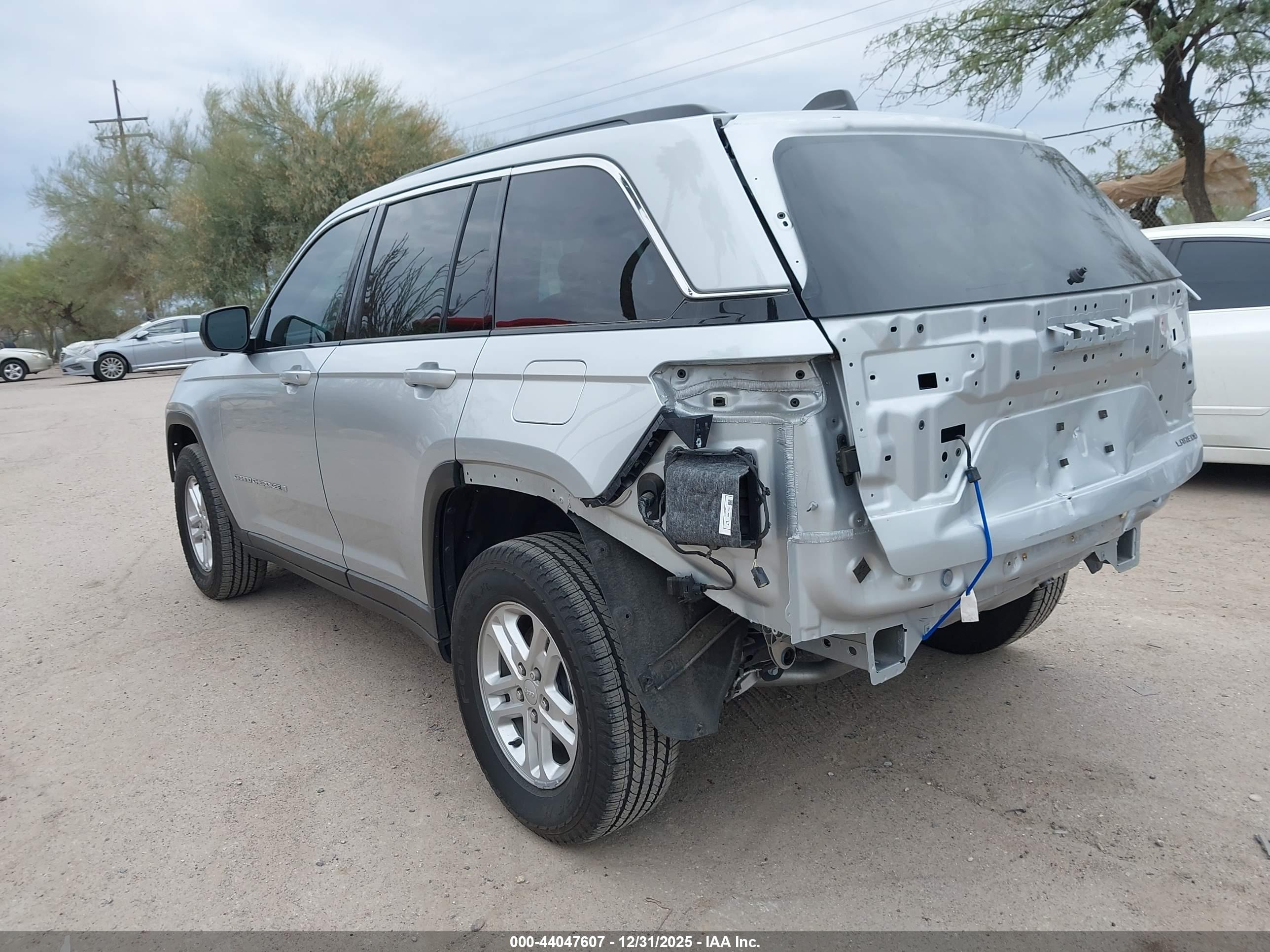 JEEP GRAND image 6