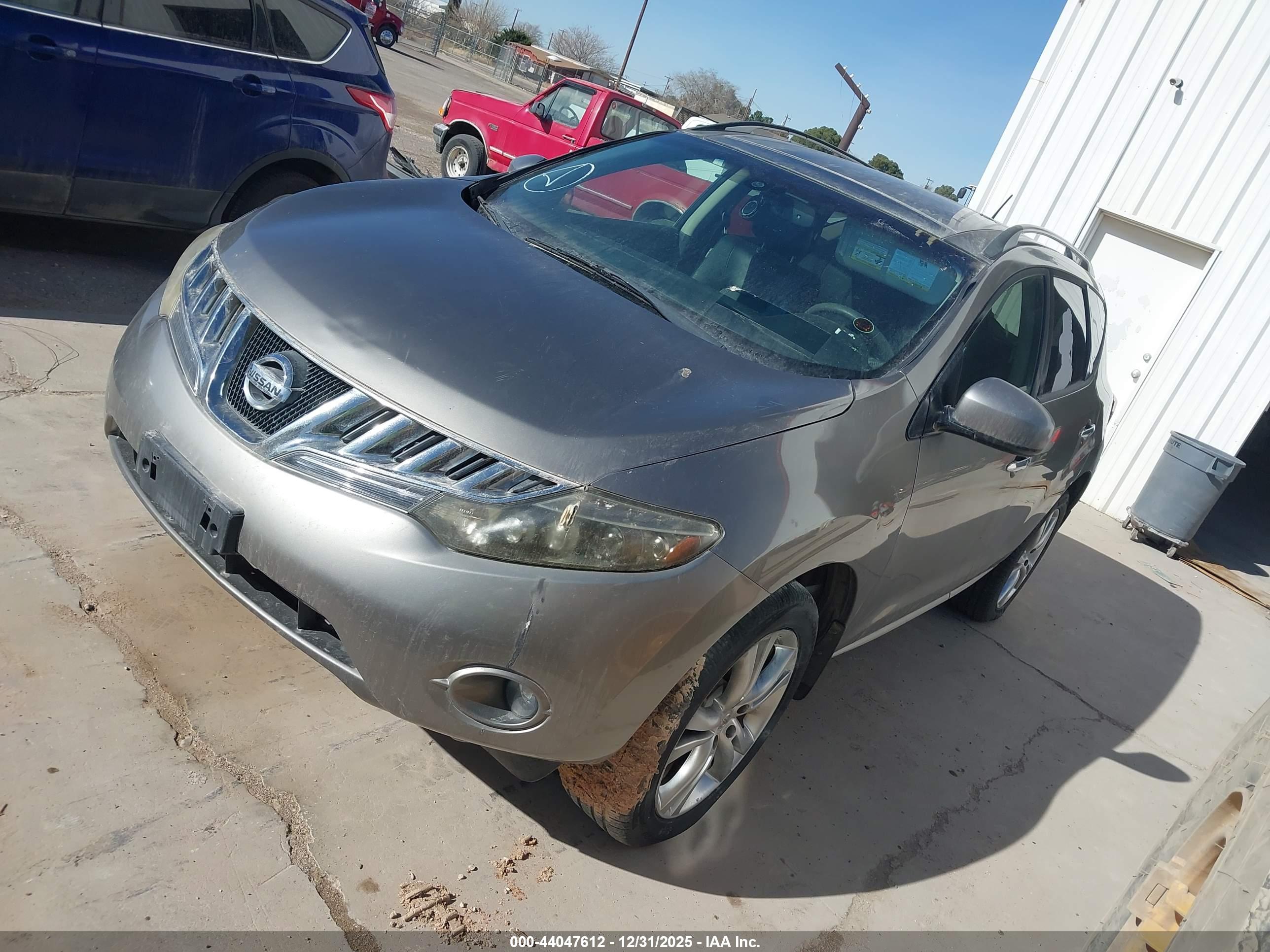 NISSAN MURANO image 2