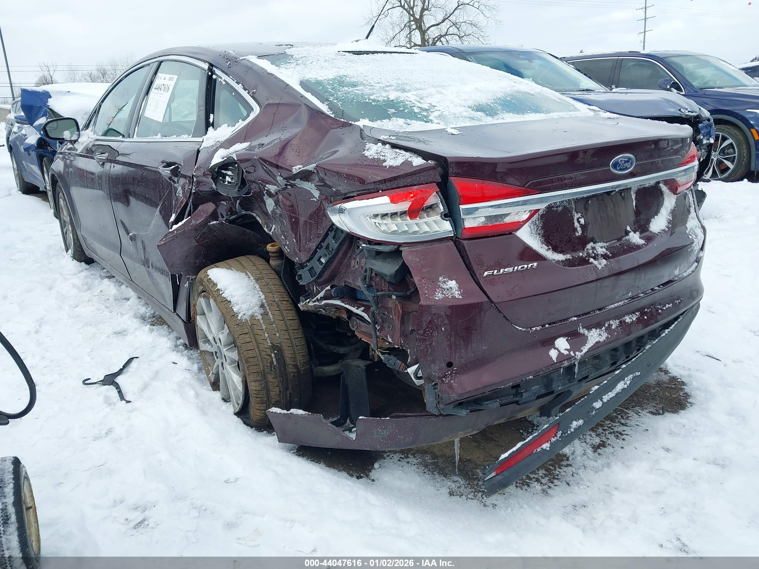 FORD FUSION image 6