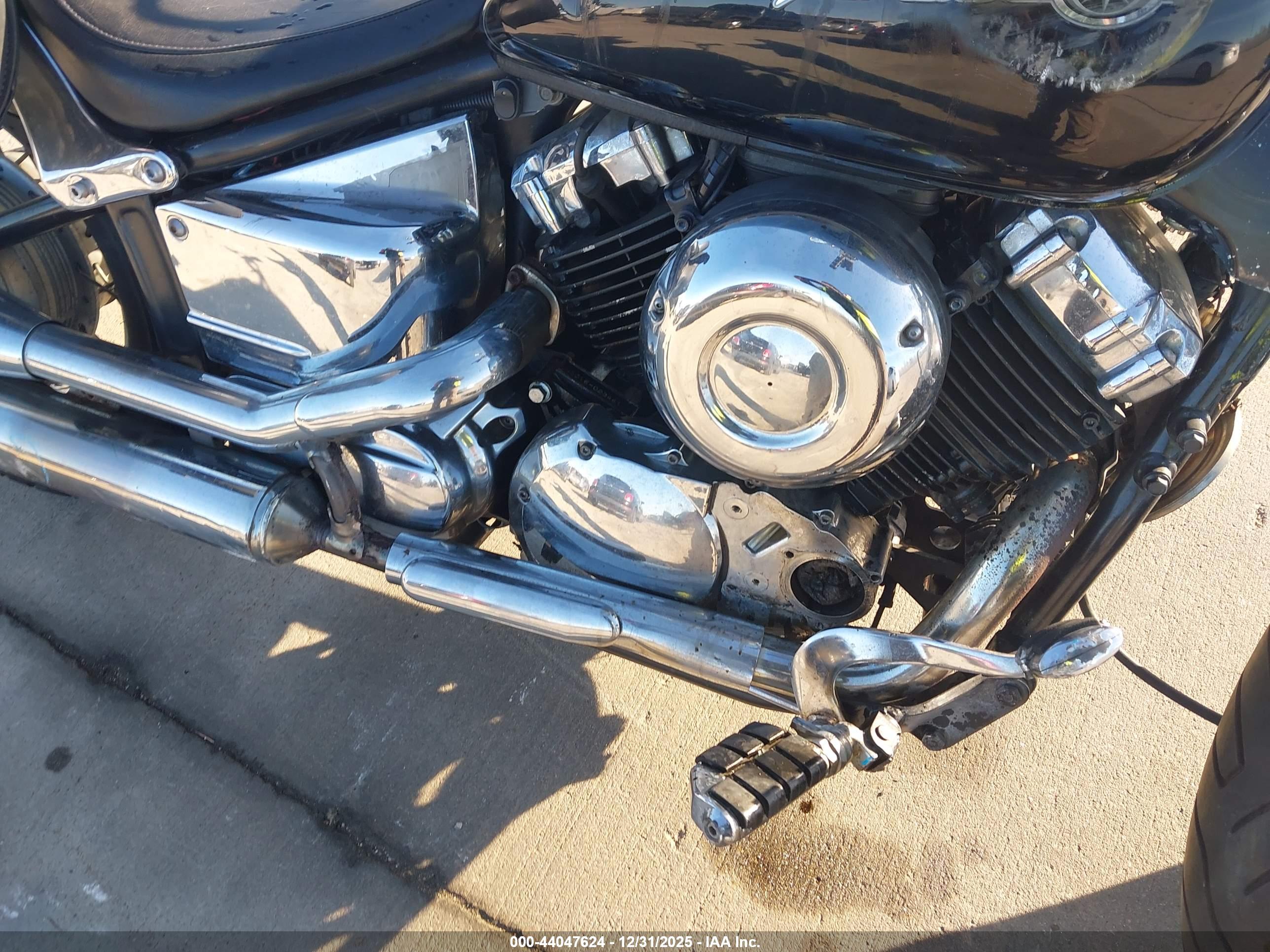YAMAHA XVS65 image 8