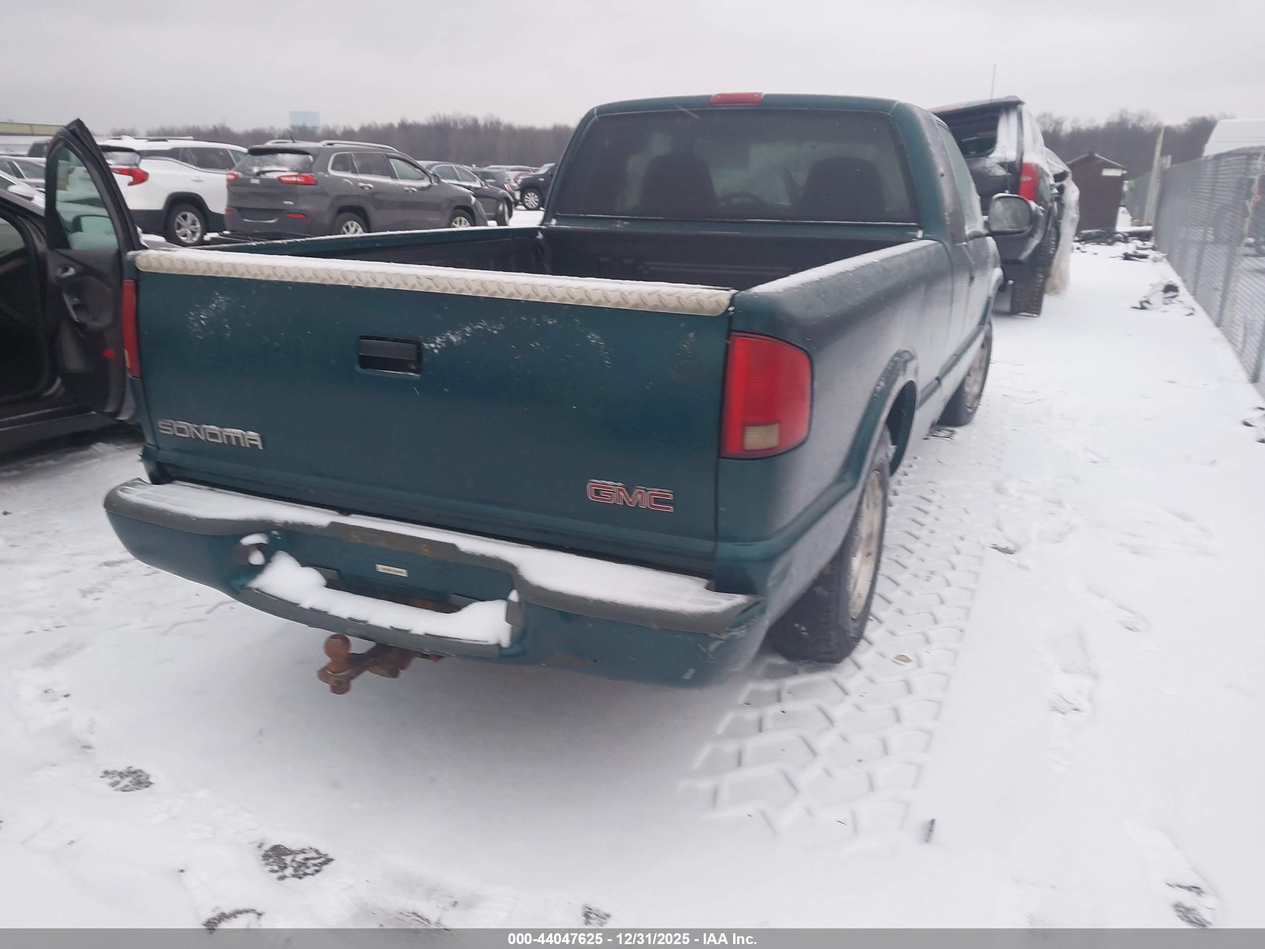 GMC SONOMA image 4