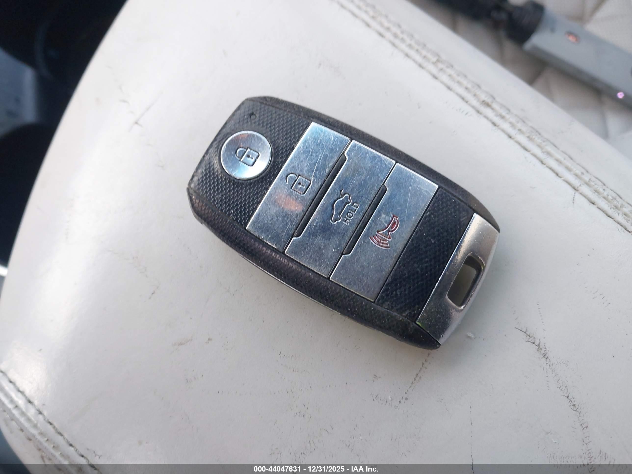KIA OPTIMA image 11