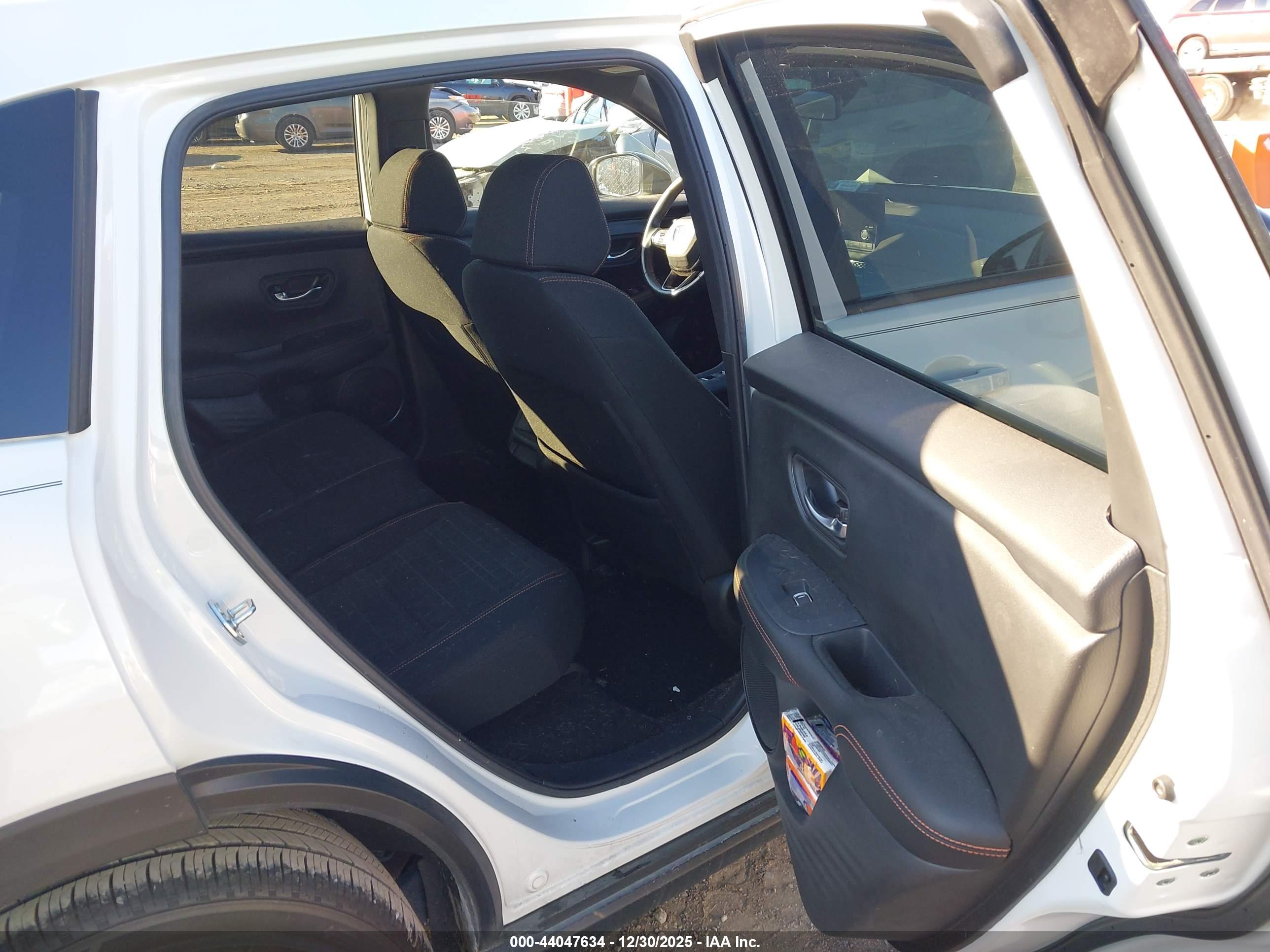 HONDA HR-V image 8