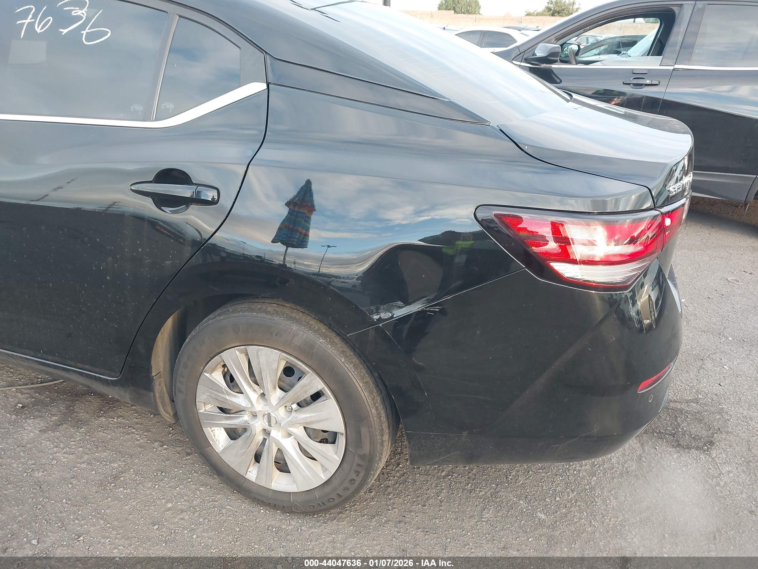 NISSAN SENTRA image 6