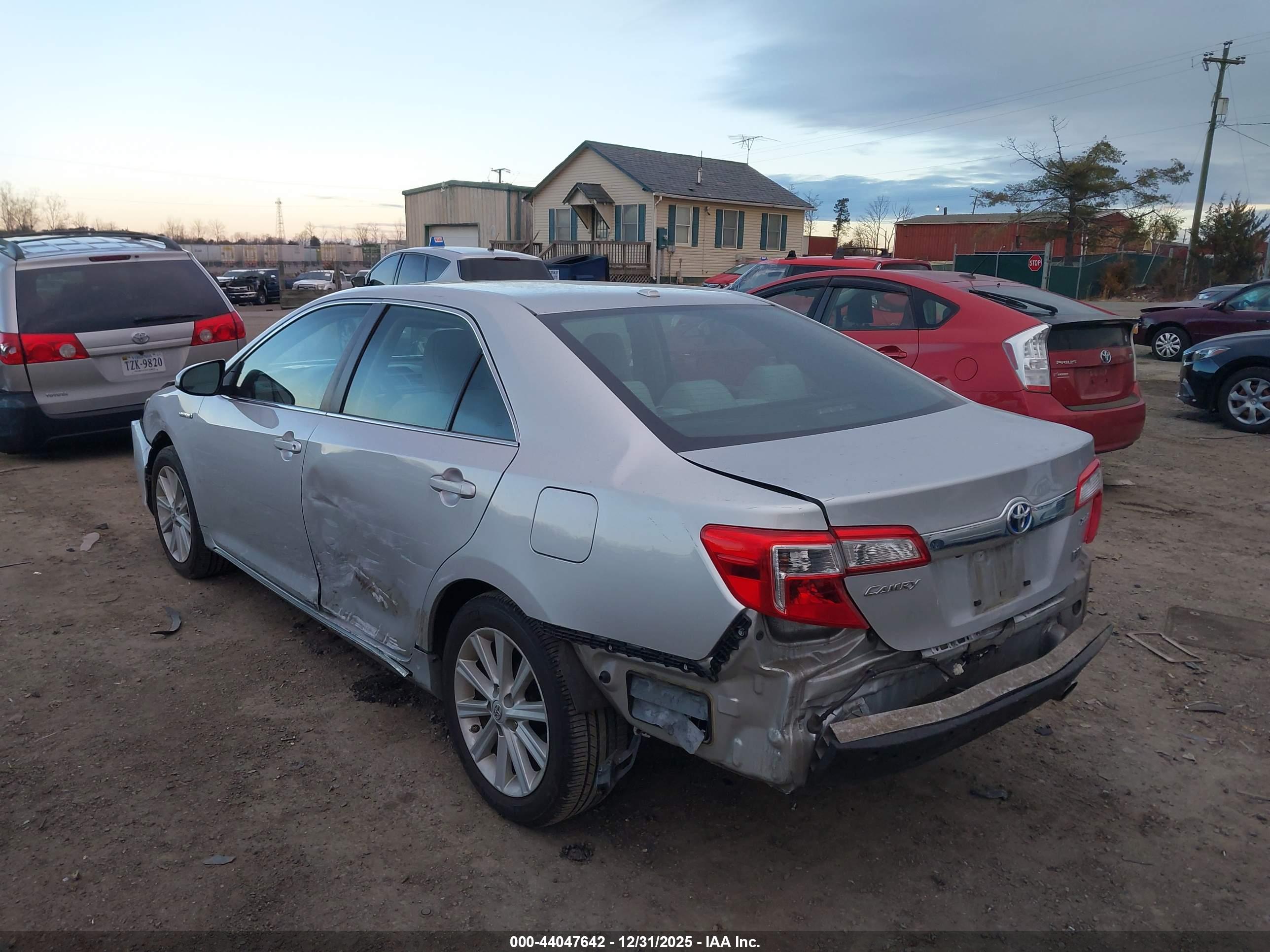 TOYOTA CAMRY image 6