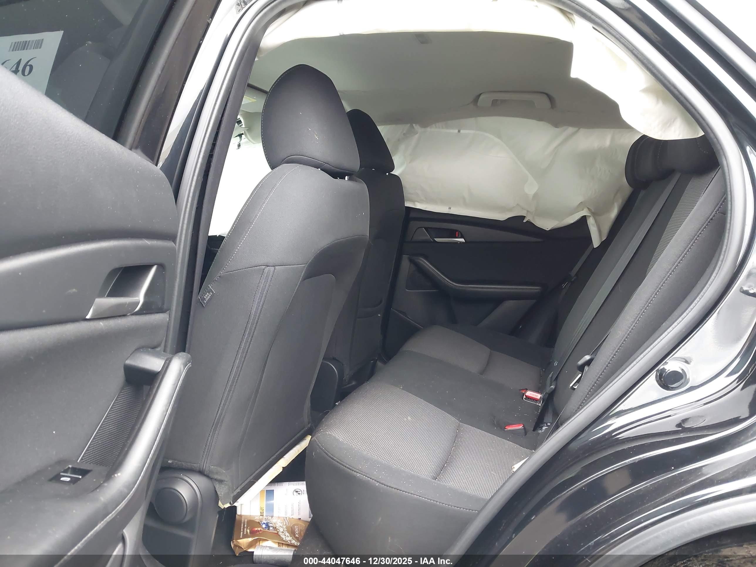 MAZDA CX-30 image 8