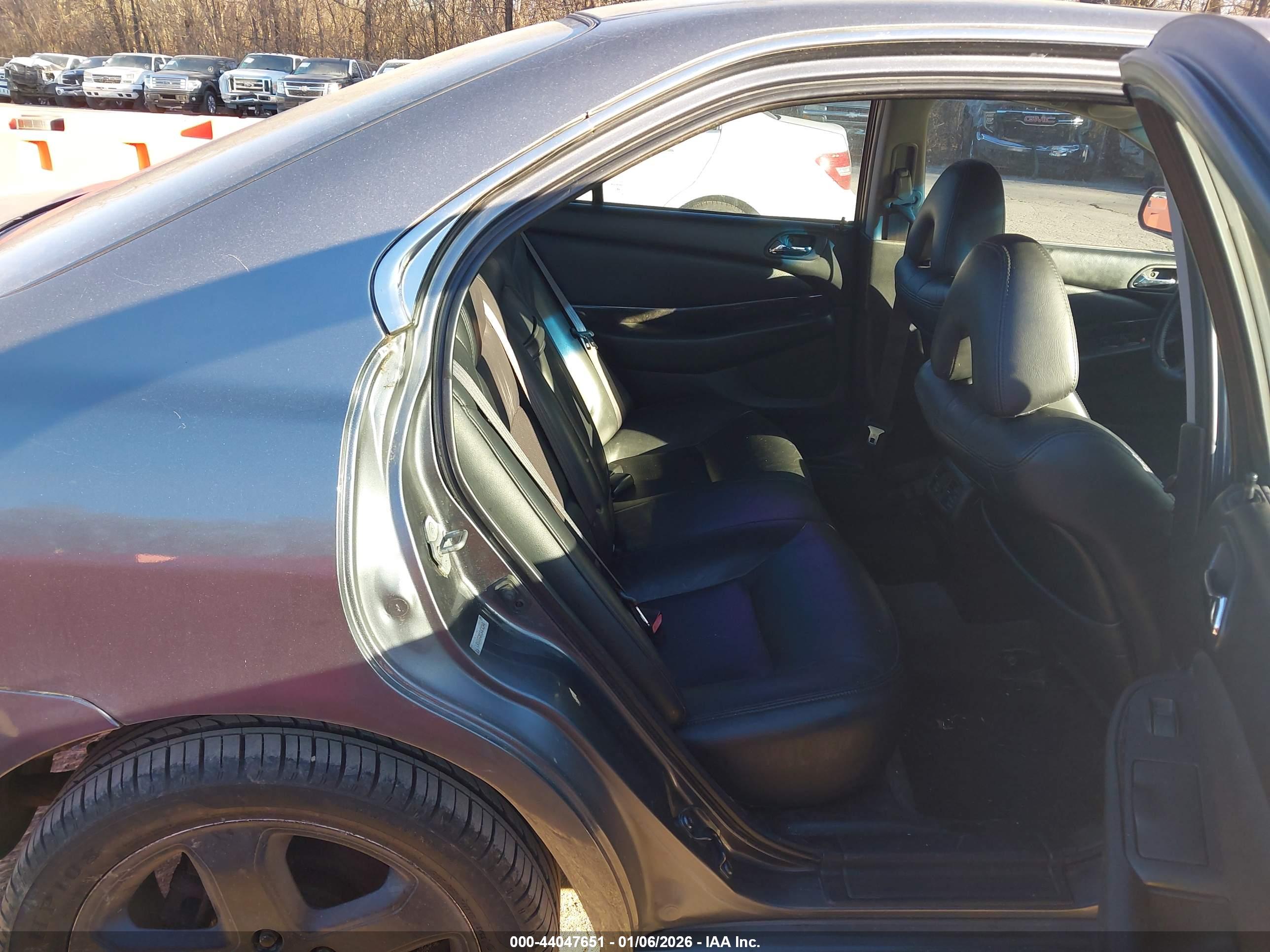 ACURA TL image 8
