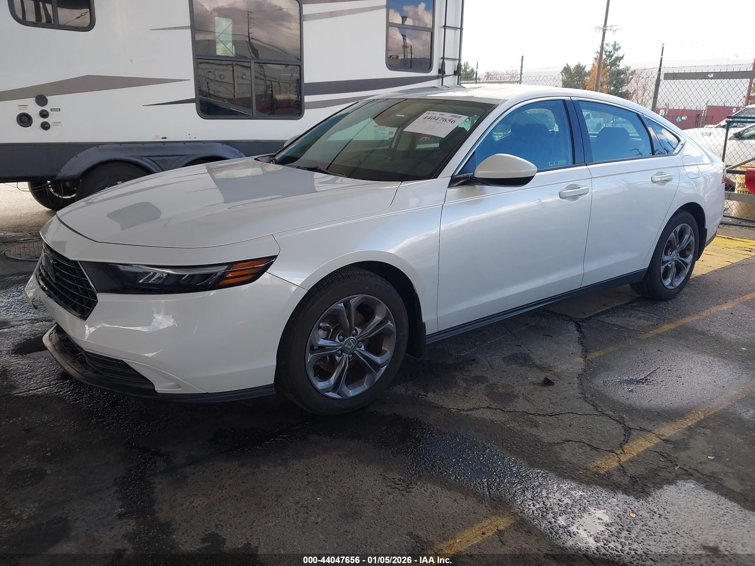 HONDA ACCORD image 2