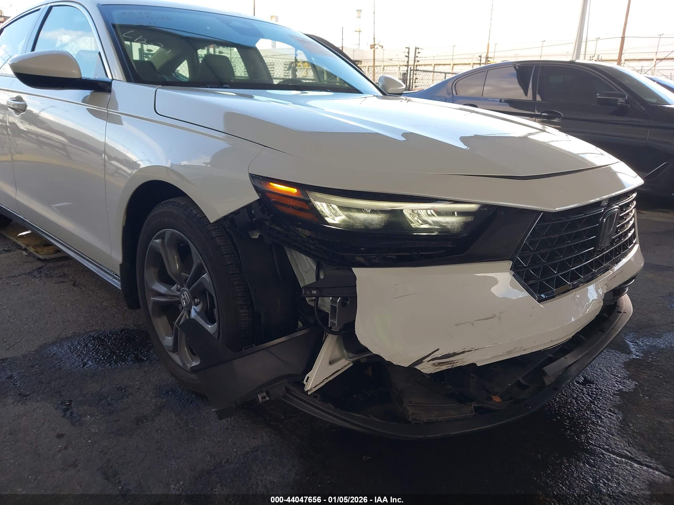 HONDA ACCORD image 6