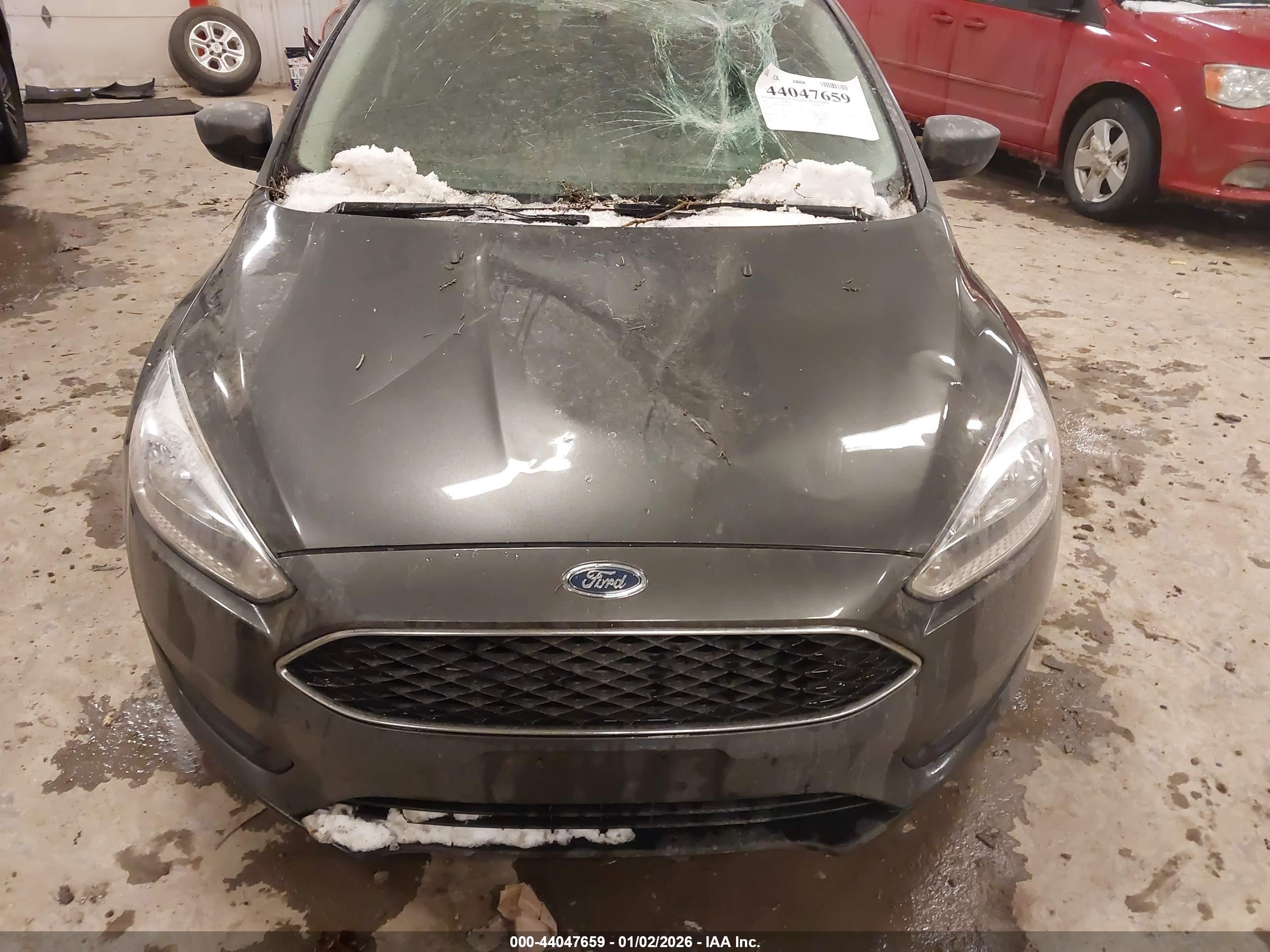 FORD FOCUS image 6