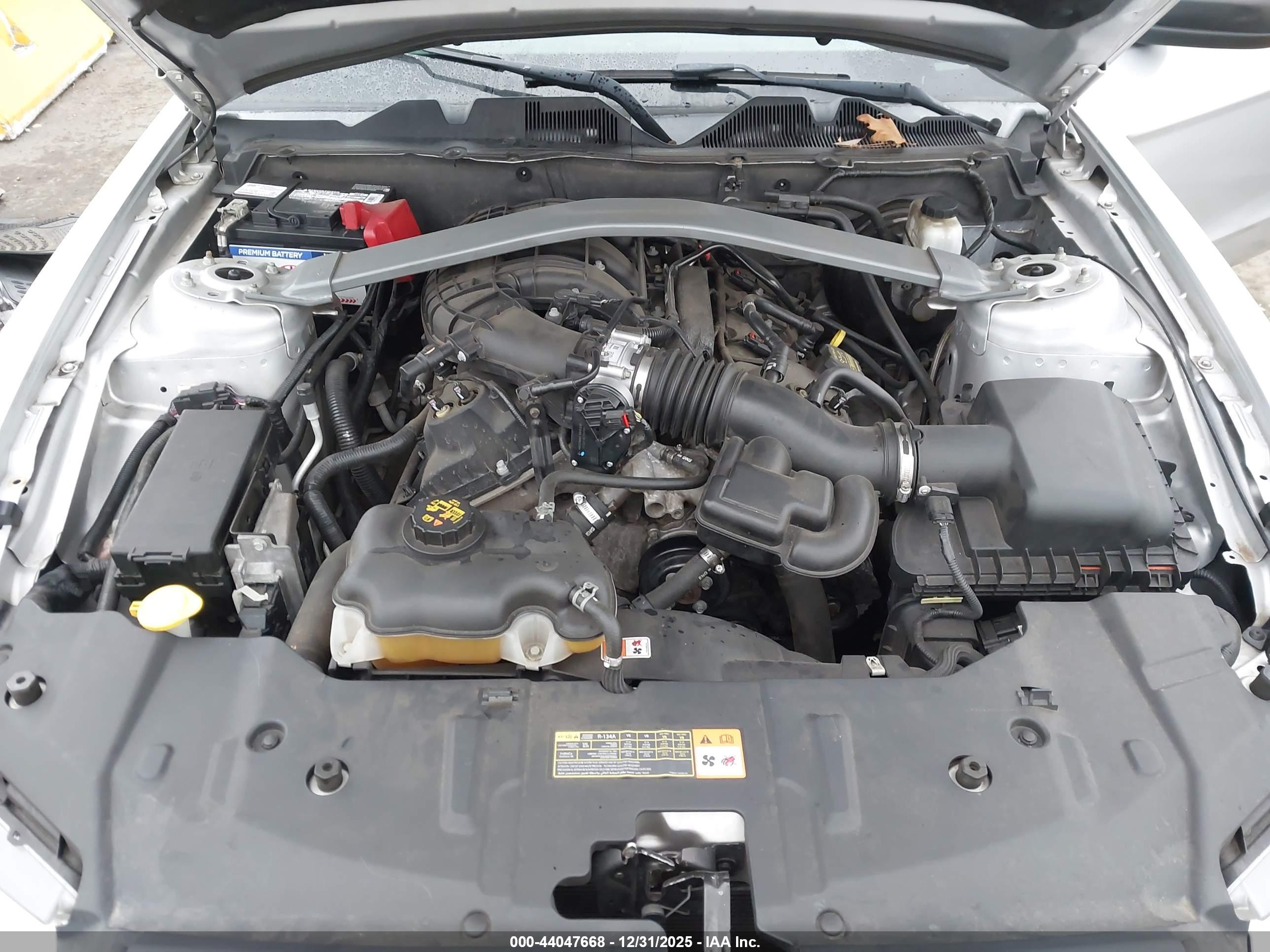 FORD MUSTANG image 10