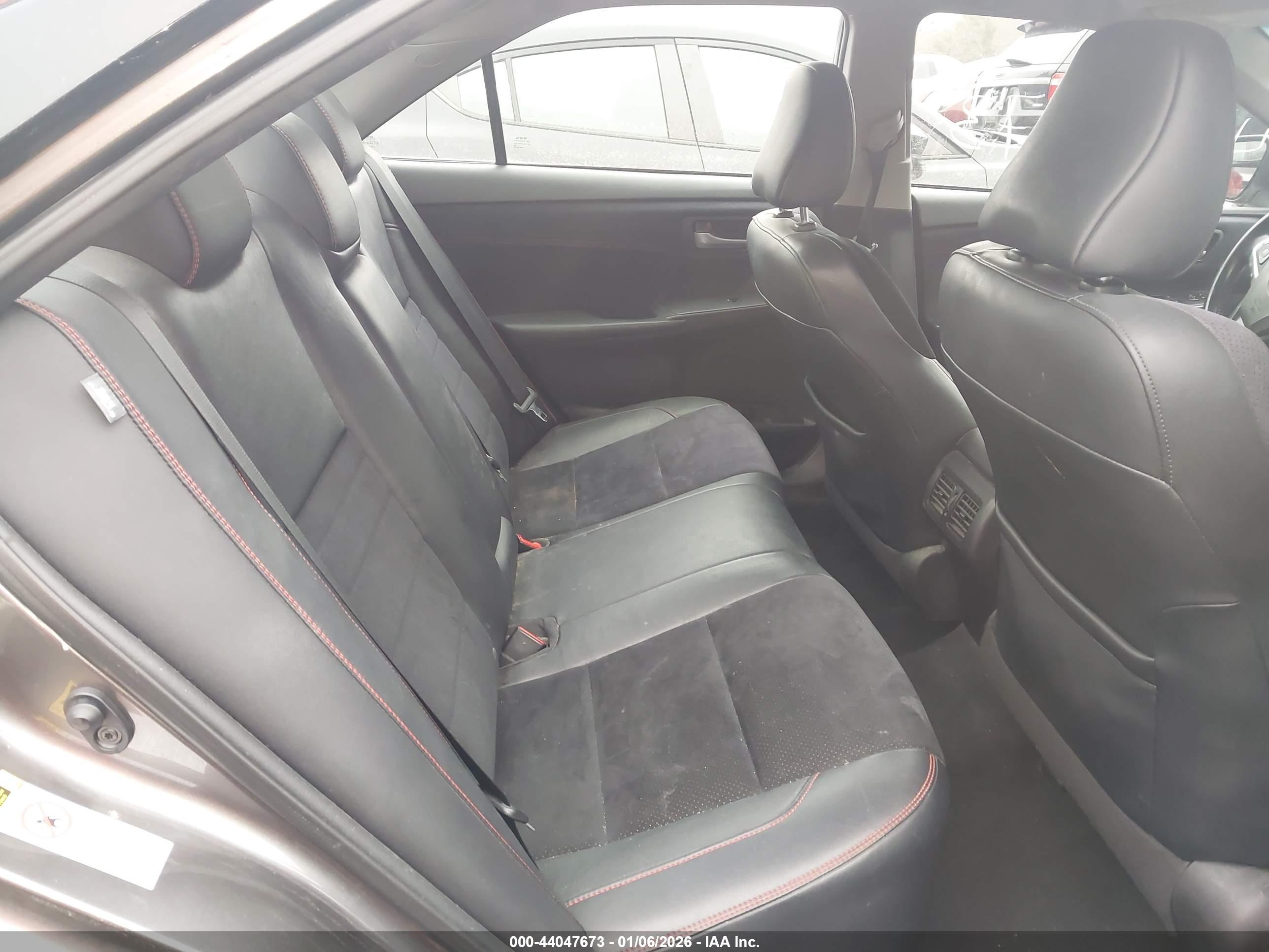 TOYOTA CAMRY image 8