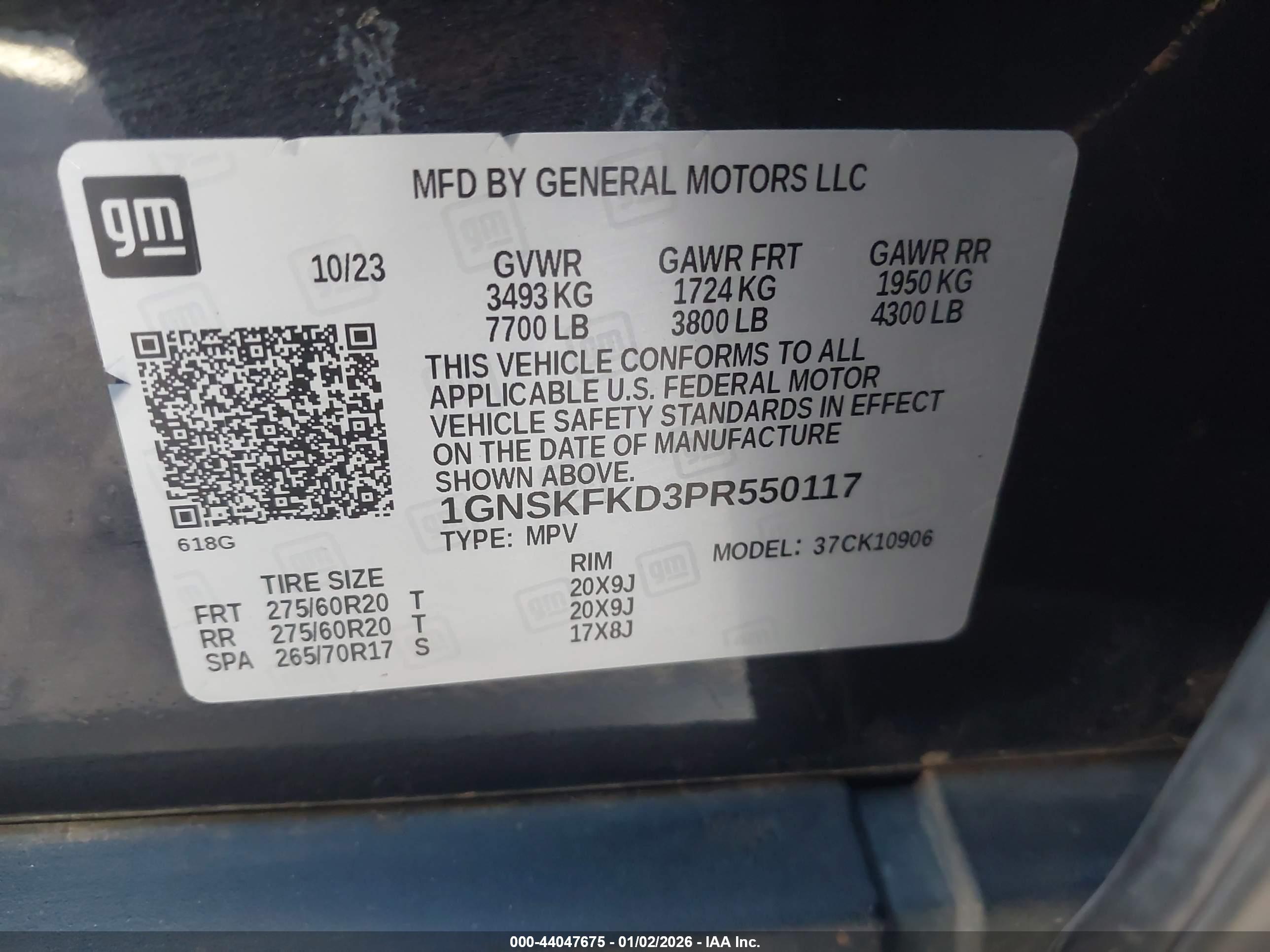 CHEVROLET SUBURBAN image 9