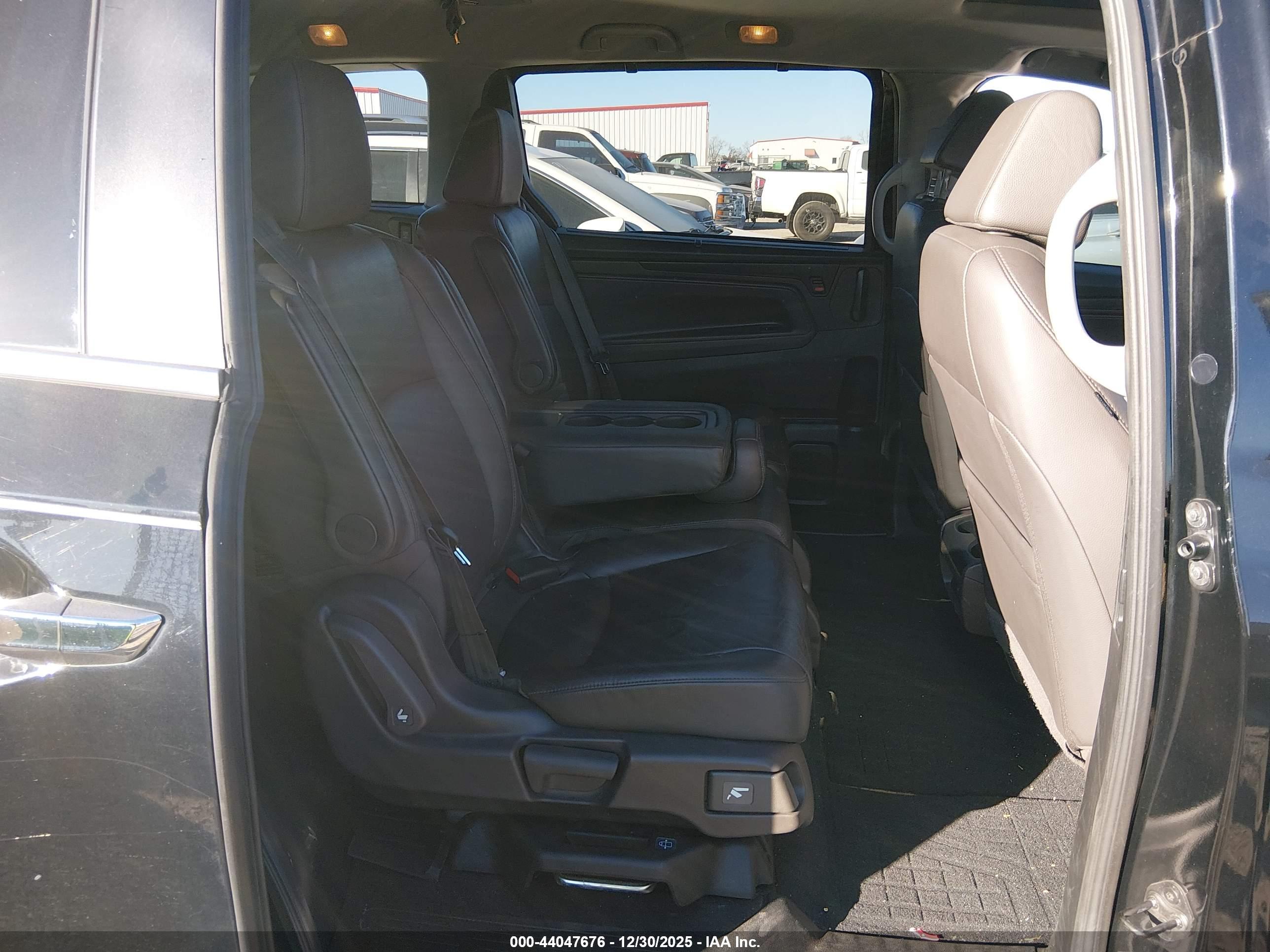 HONDA ODYSSEY image 8