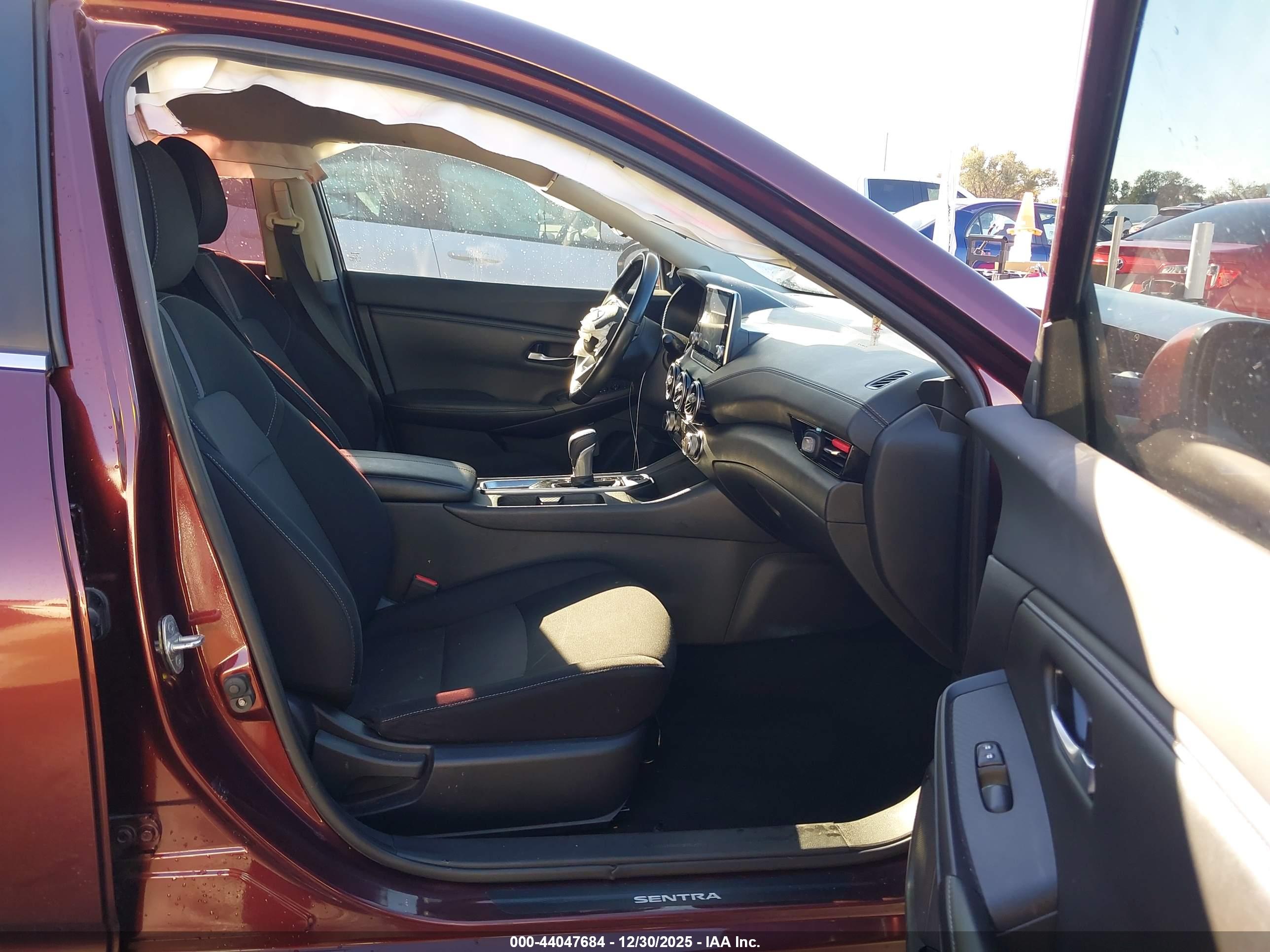NISSAN SENTRA image 5