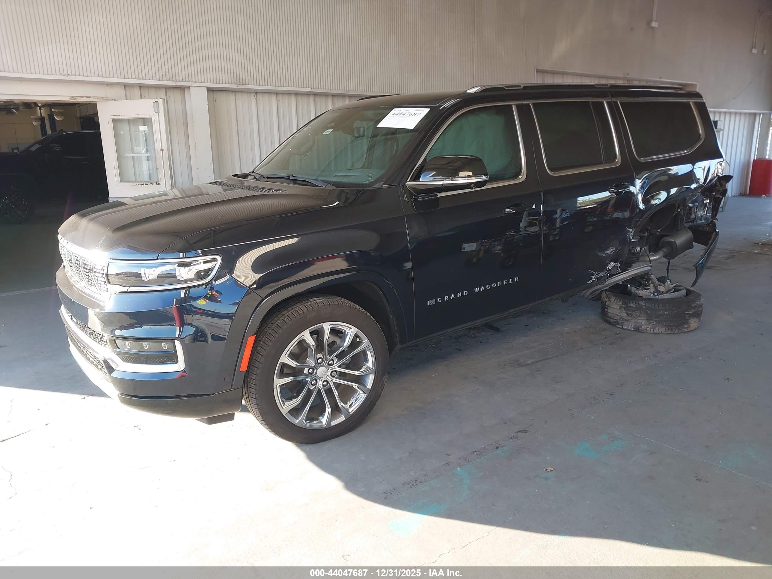 JEEP GRAND image 2