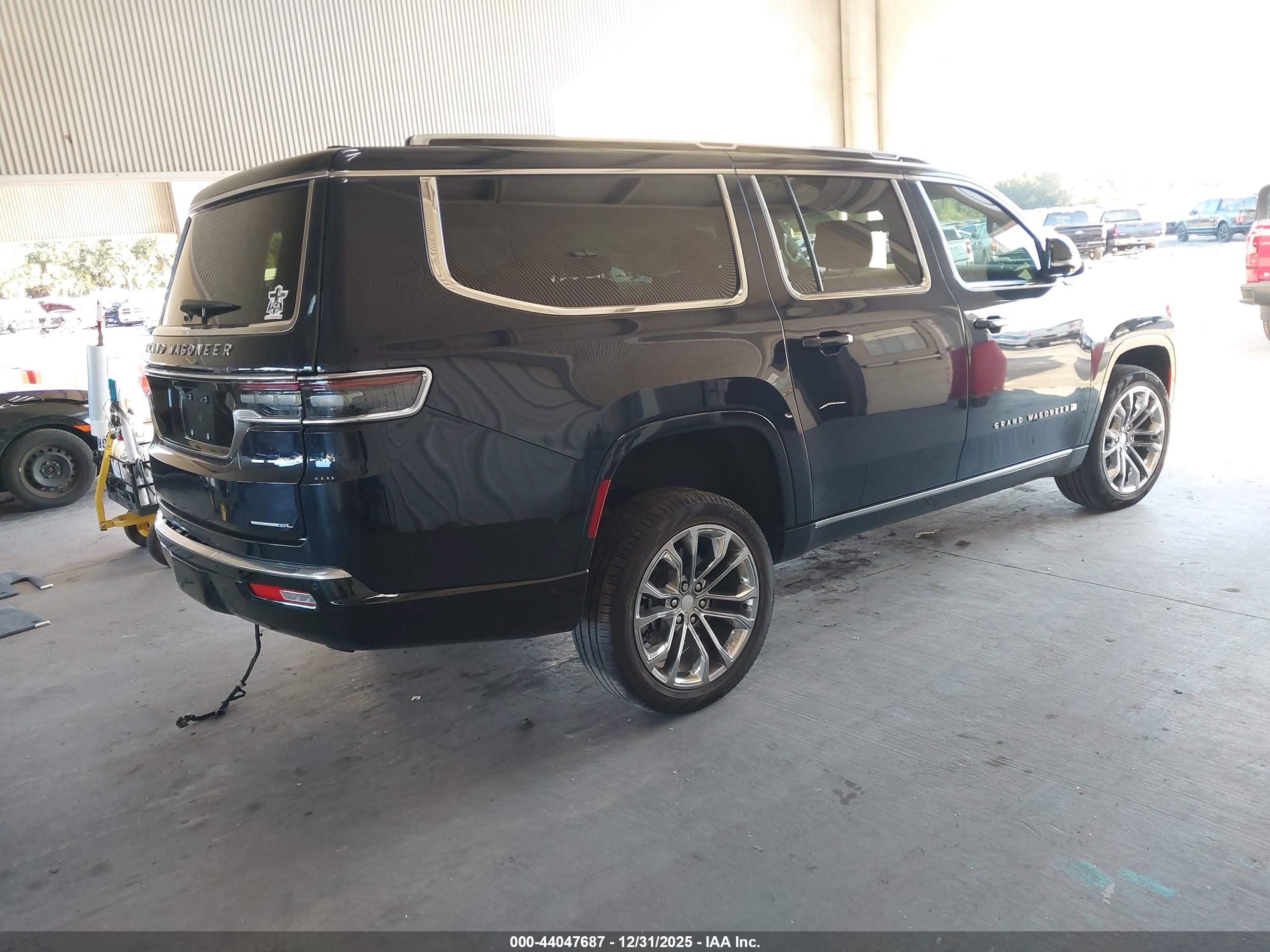 JEEP GRAND image 4